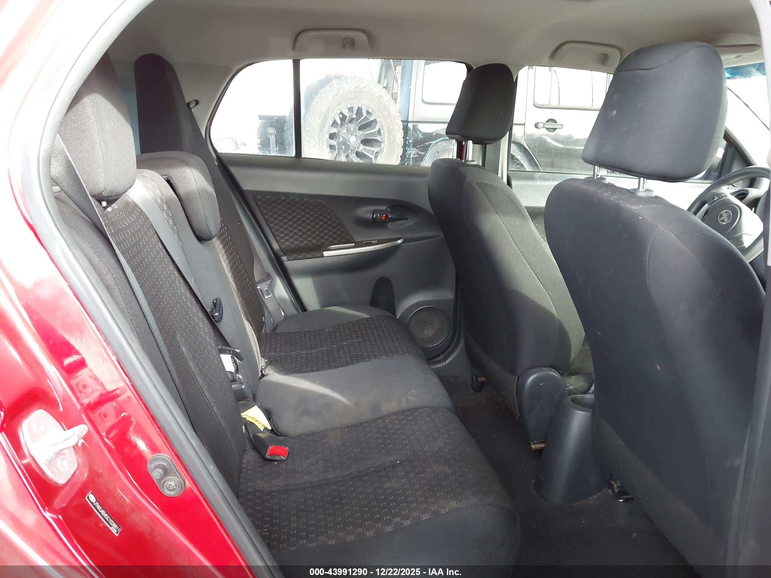 SCION XD image 8
