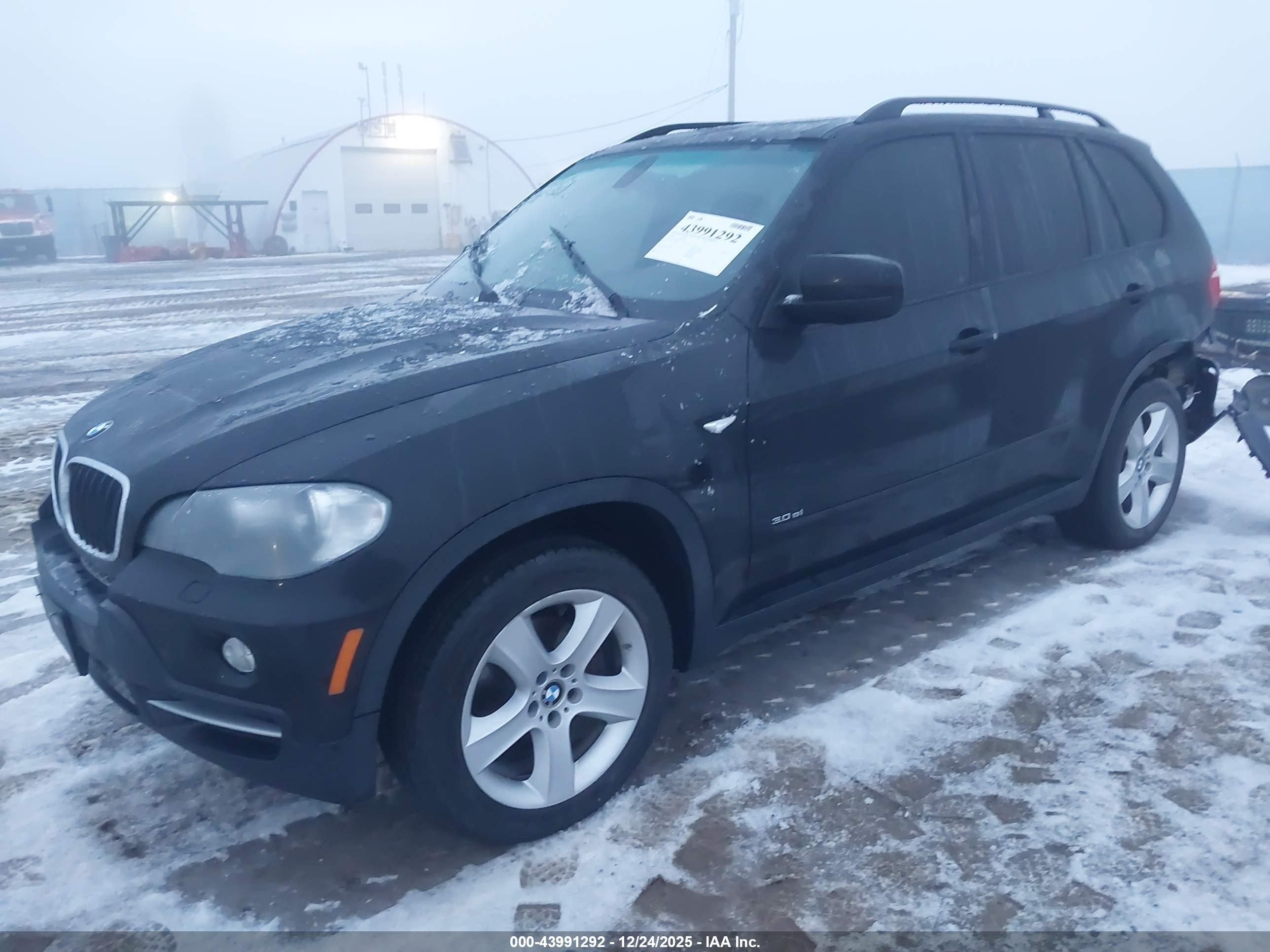 BMW X5 image 2
