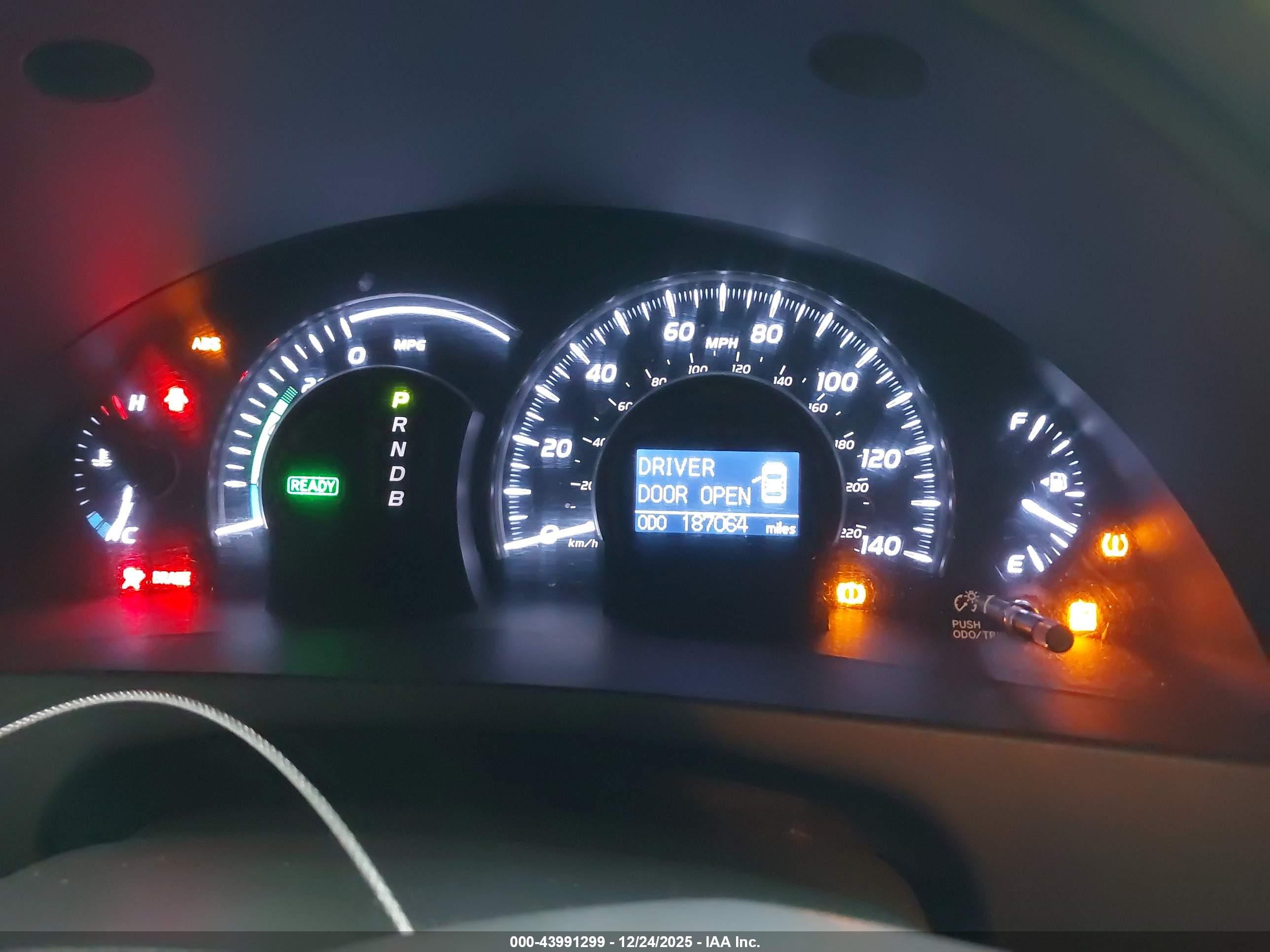TOYOTA CAMRY image 7