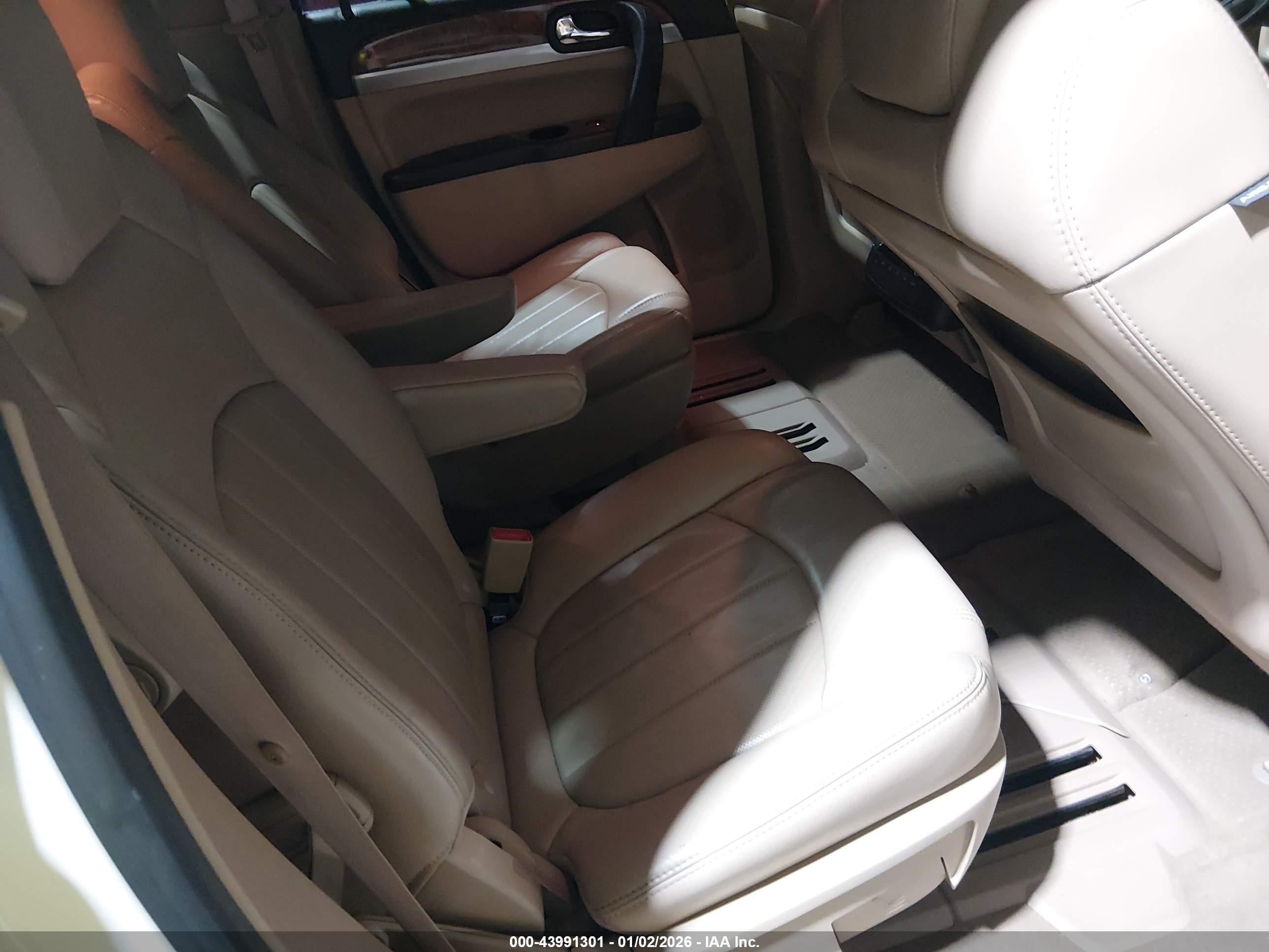 BUICK ENCLAVE image 8