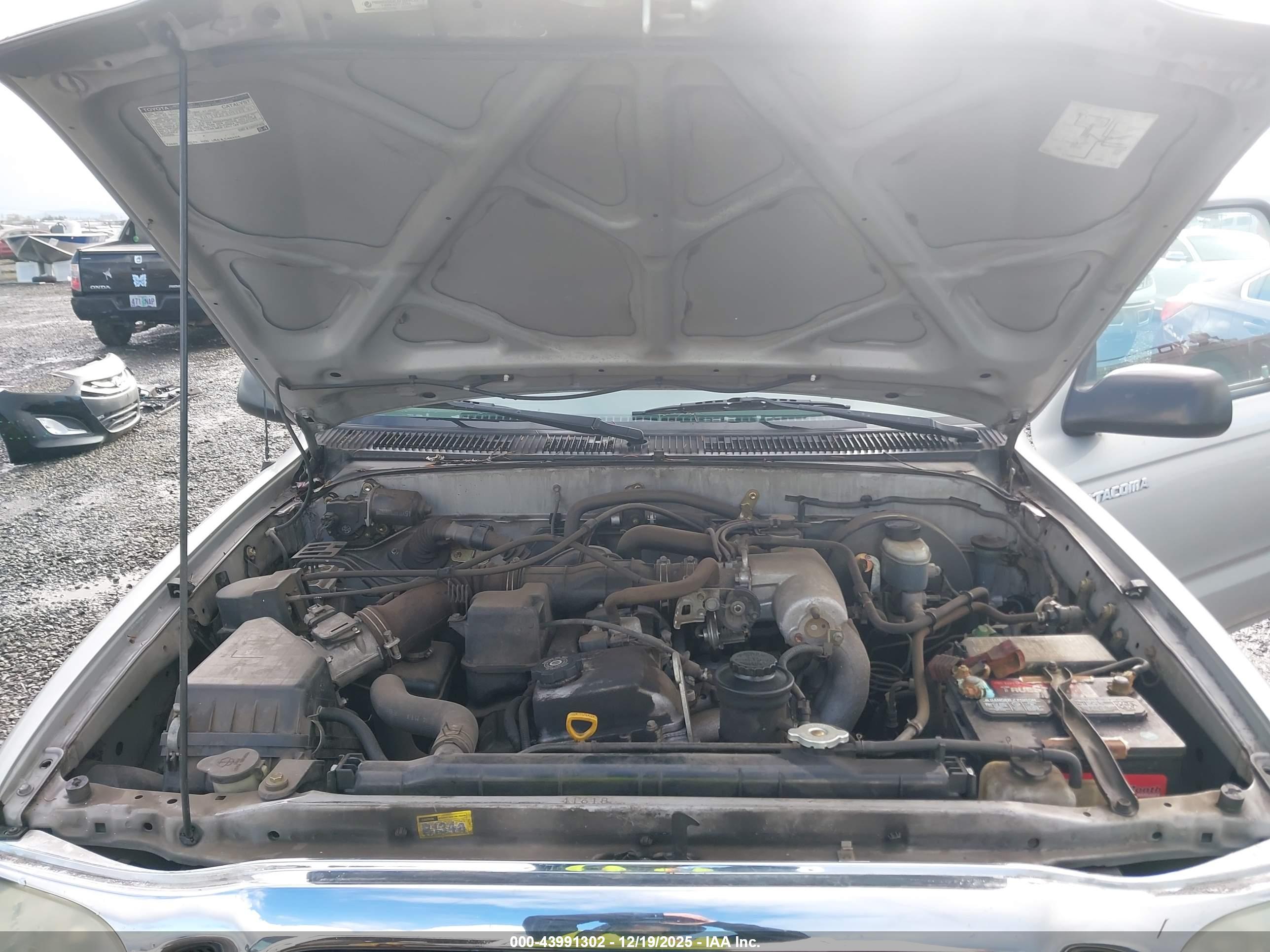 TOYOTA TACOMA image 10