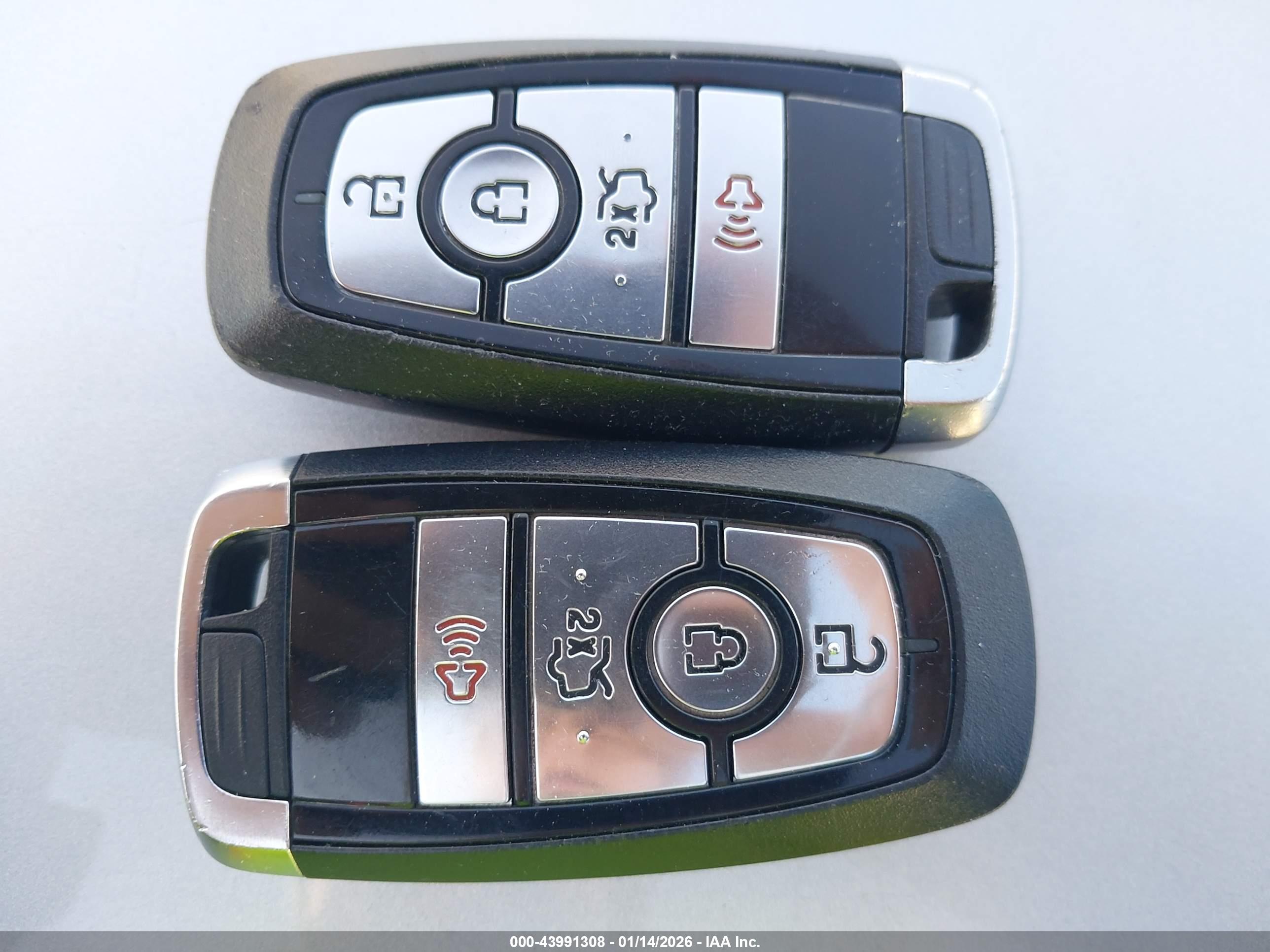 FORD FUSION image 11