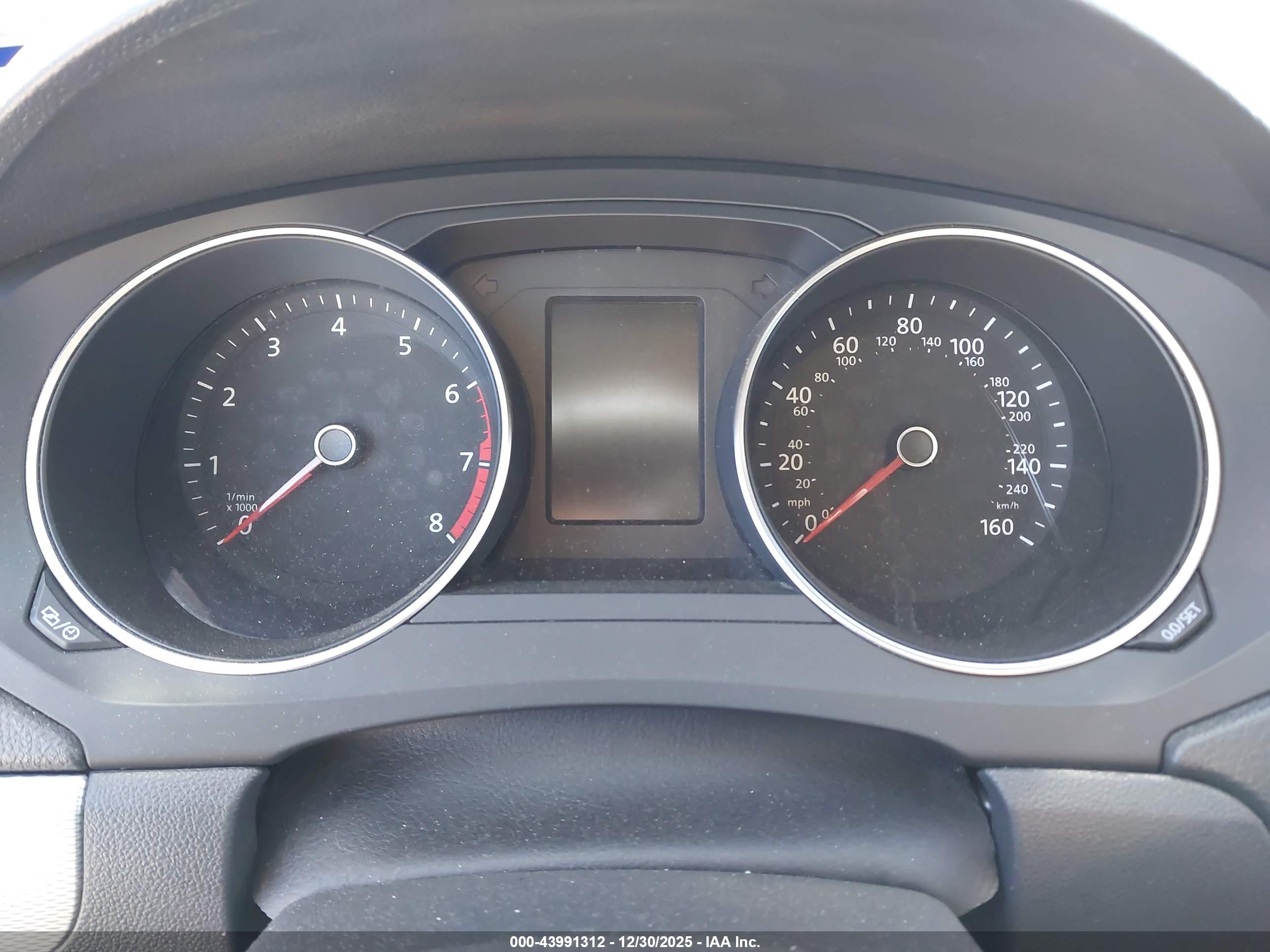 VOLKSWAGEN JETTA image 7
