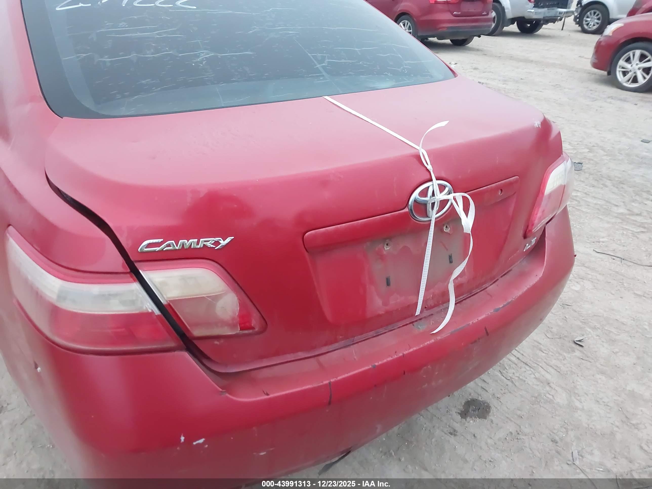 TOYOTA CAMRY image 6
