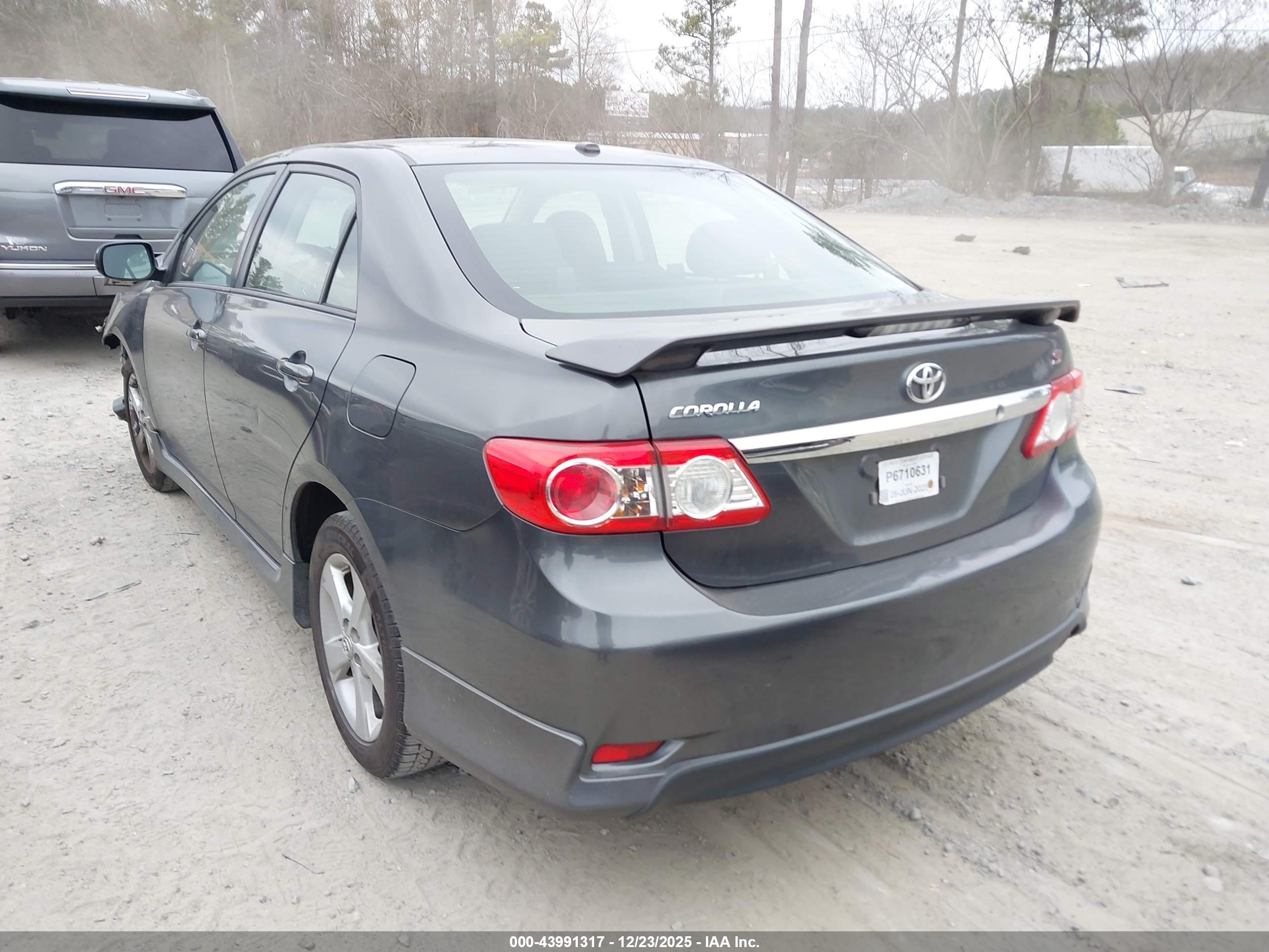 TOYOTA COROLLA image 3