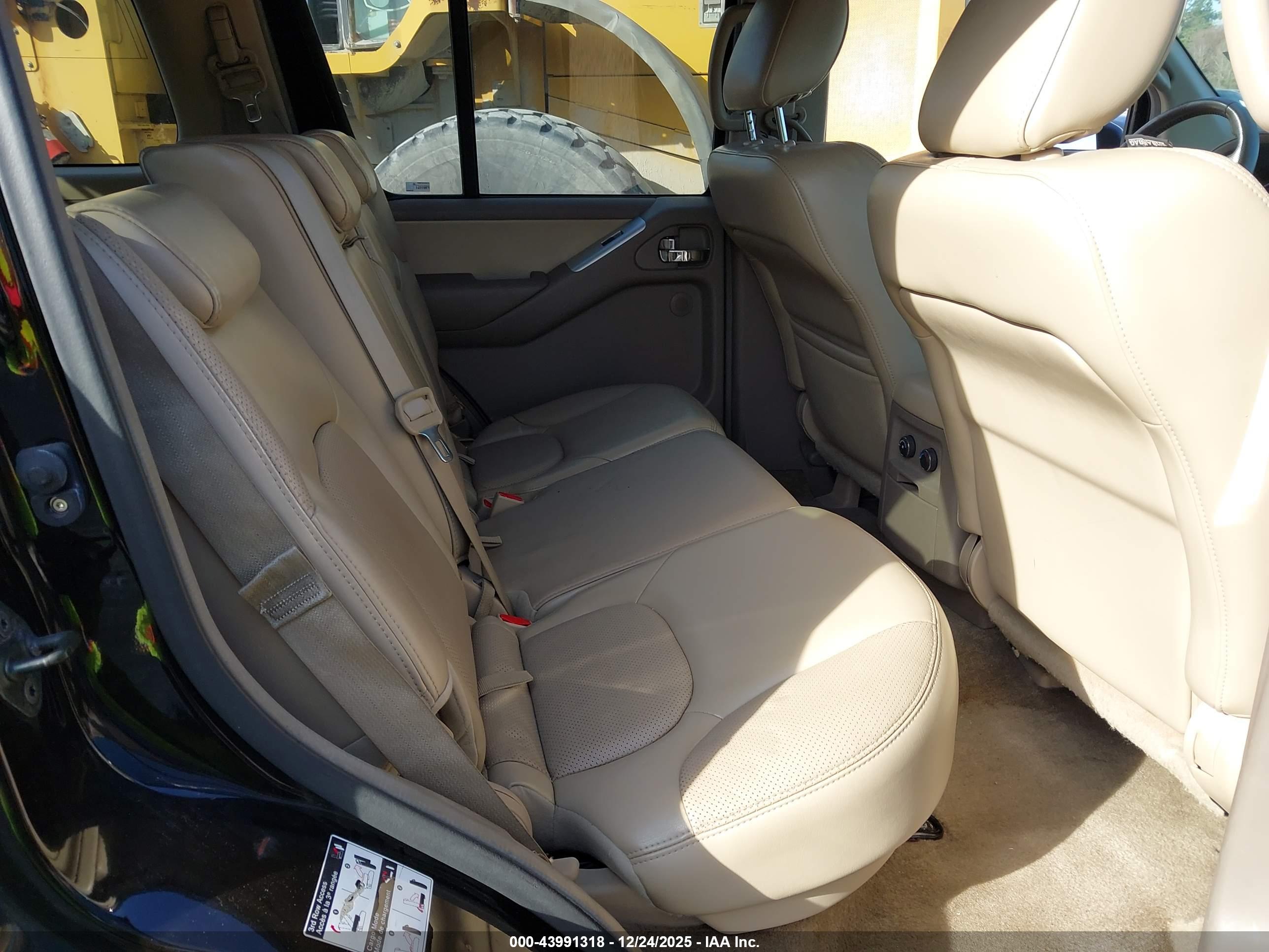 NISSAN PATHFINDER image 8