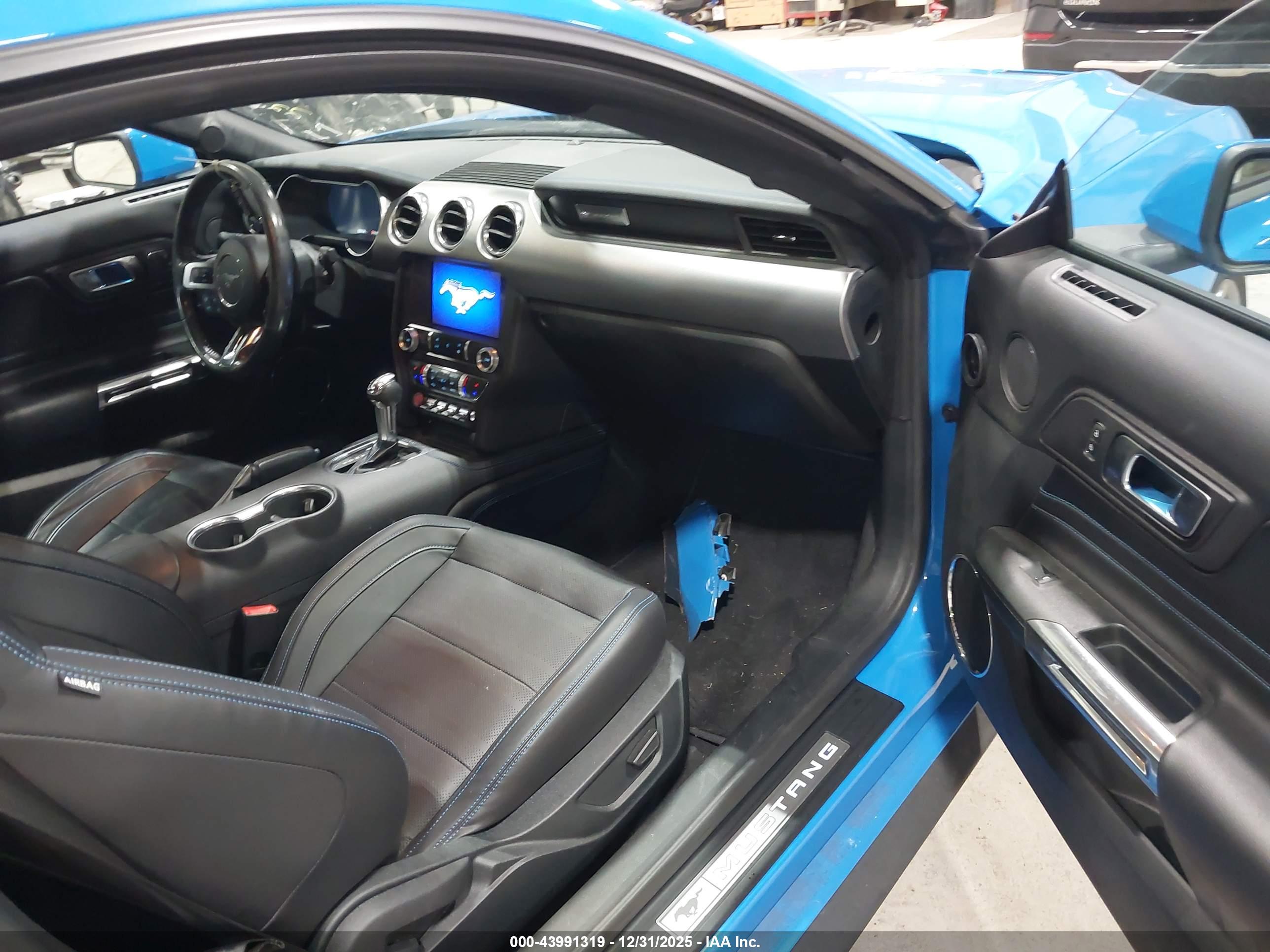 FORD MUSTANG image 5