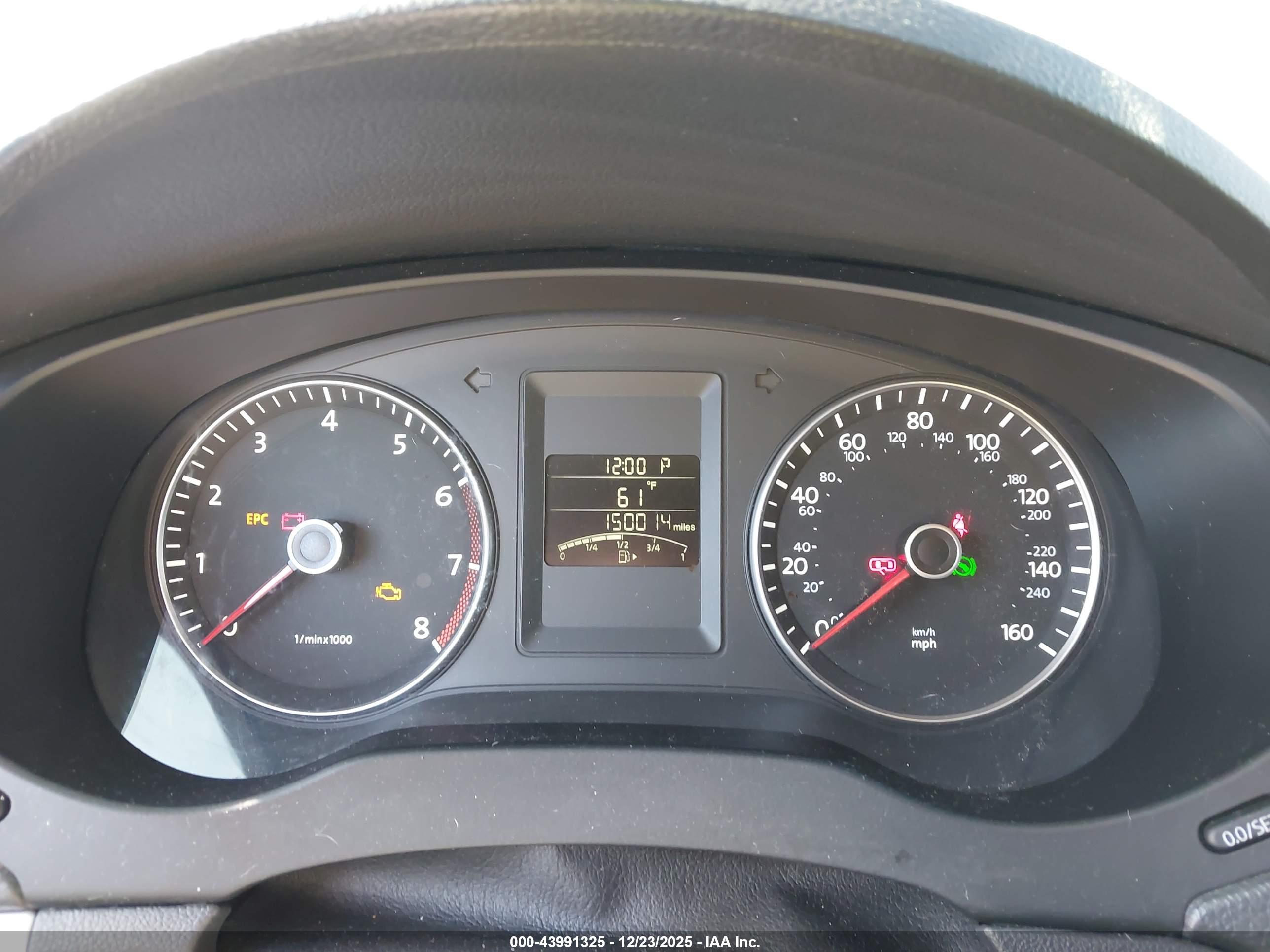 VOLKSWAGEN JETTA image 7