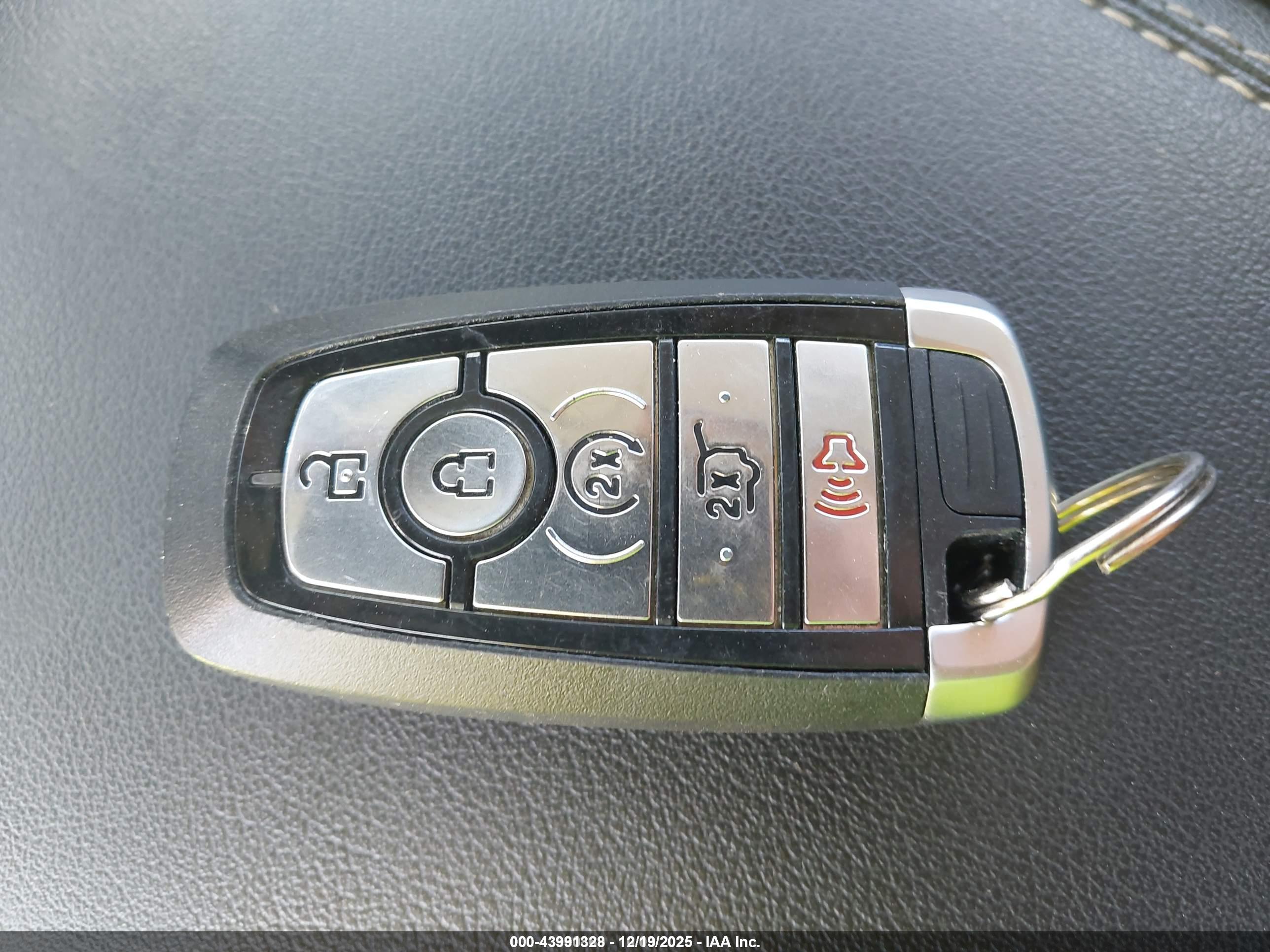 FORD EDGE image 11