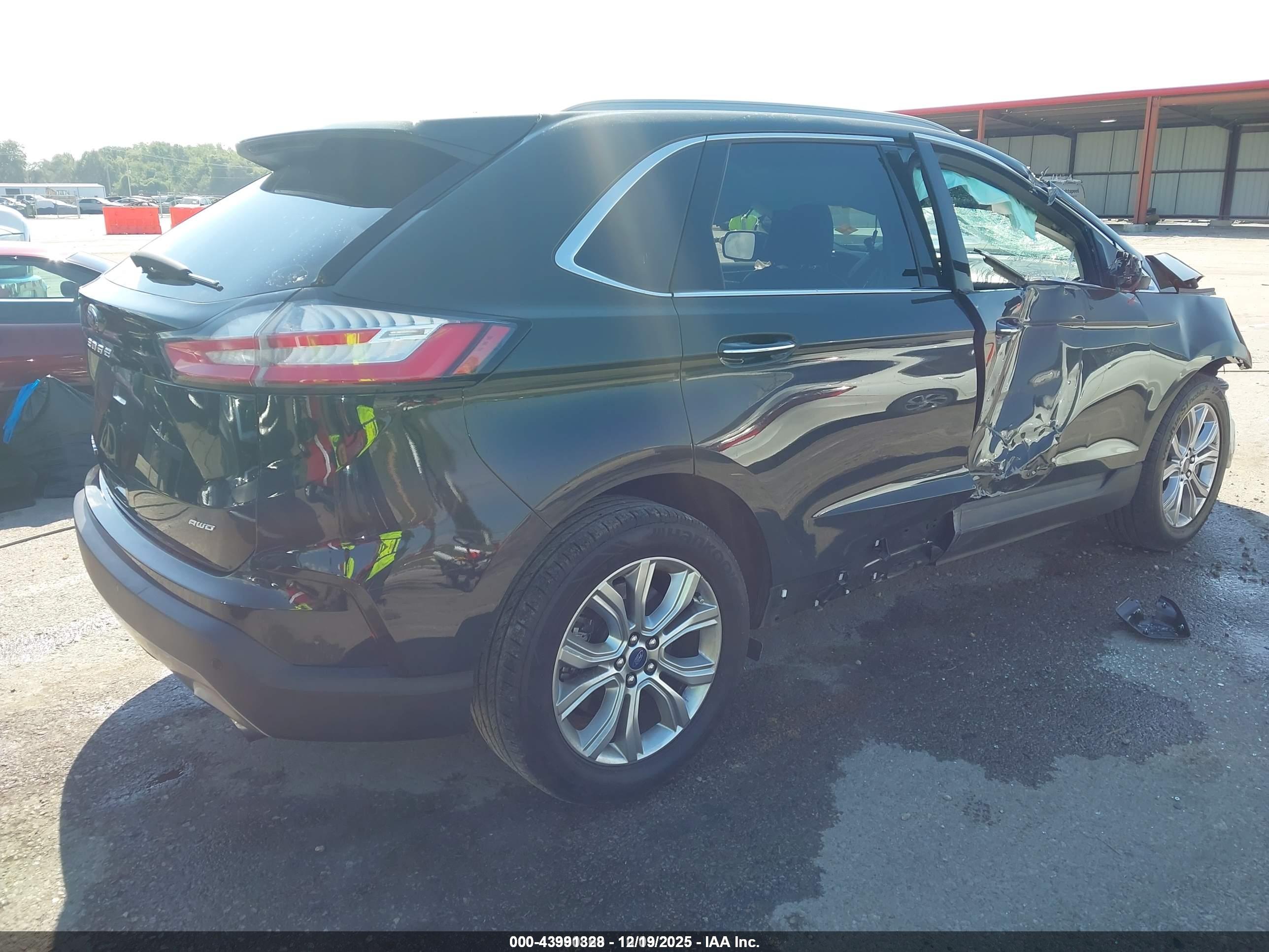 FORD EDGE image 4