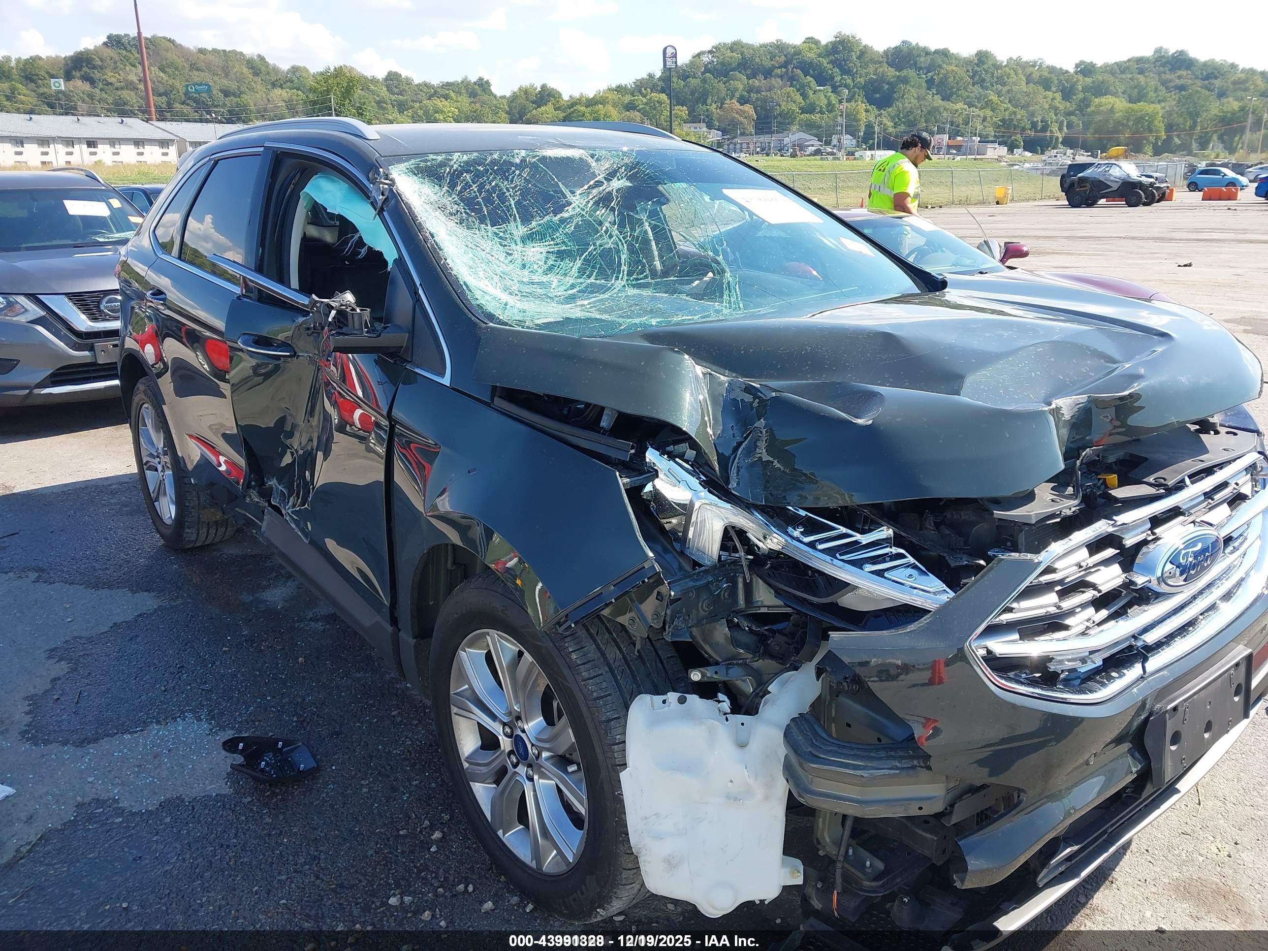 FORD EDGE image 6
