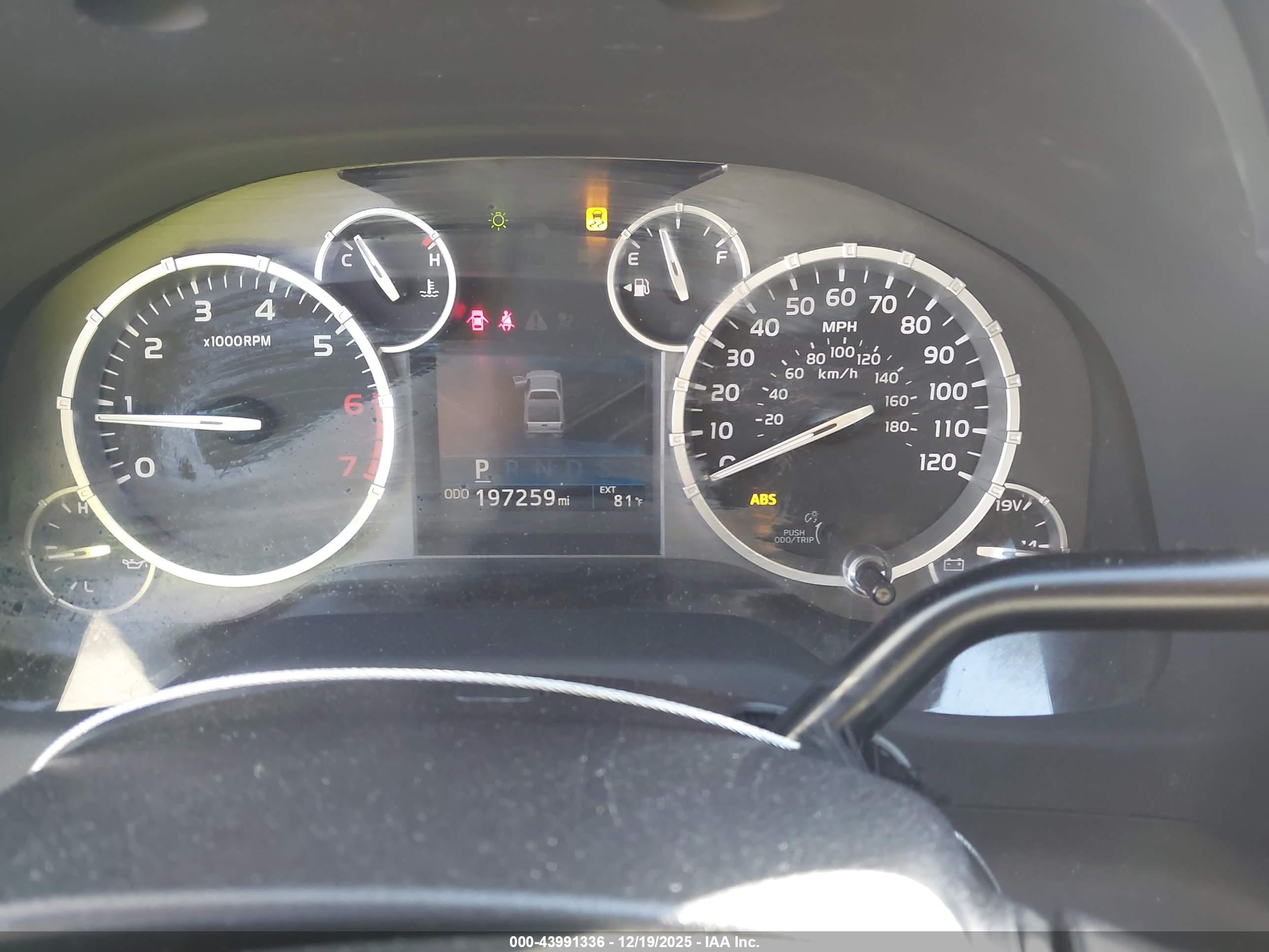 TOYOTA TUNDRA image 7