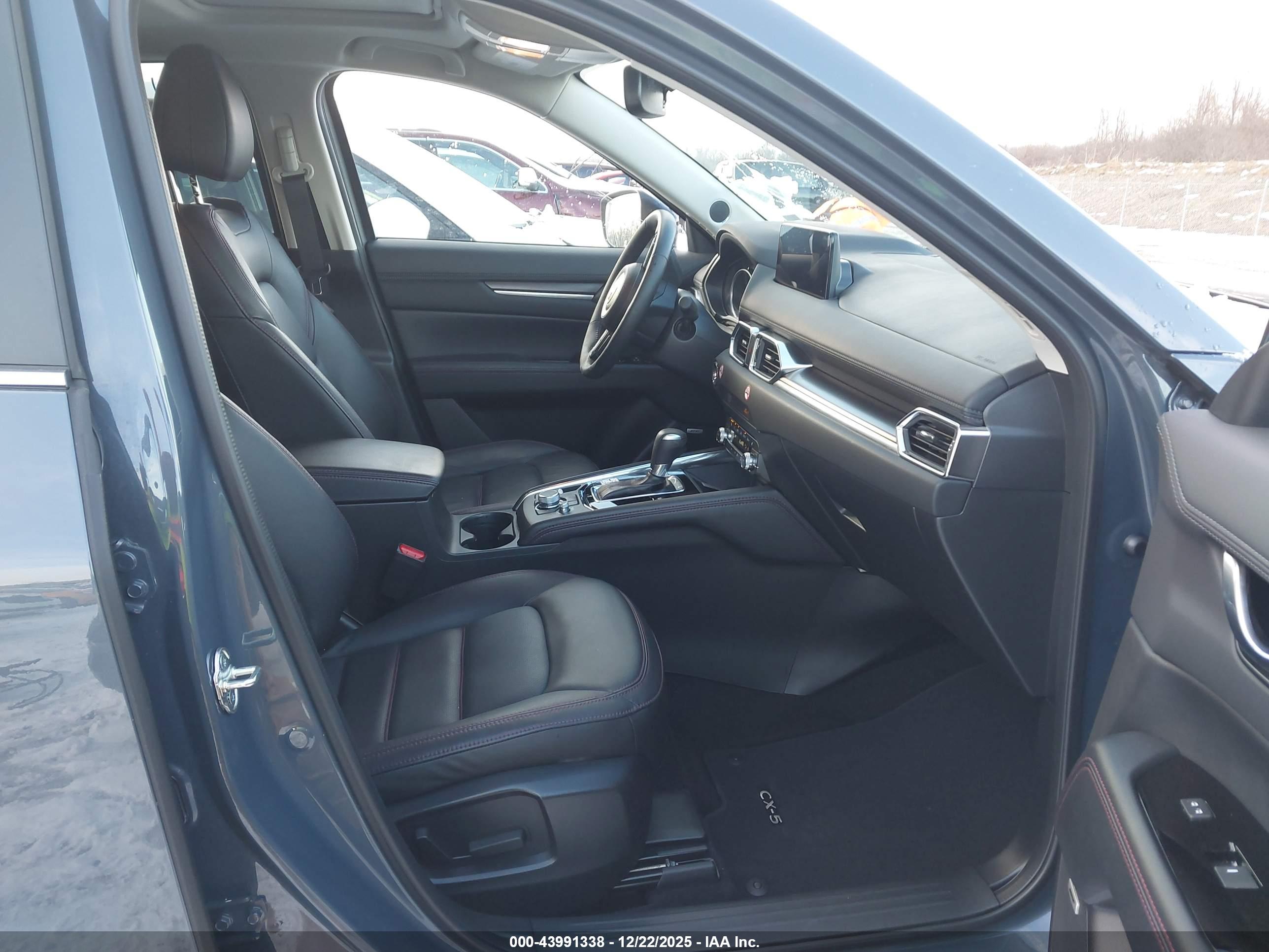 MAZDA CX-5 image 5