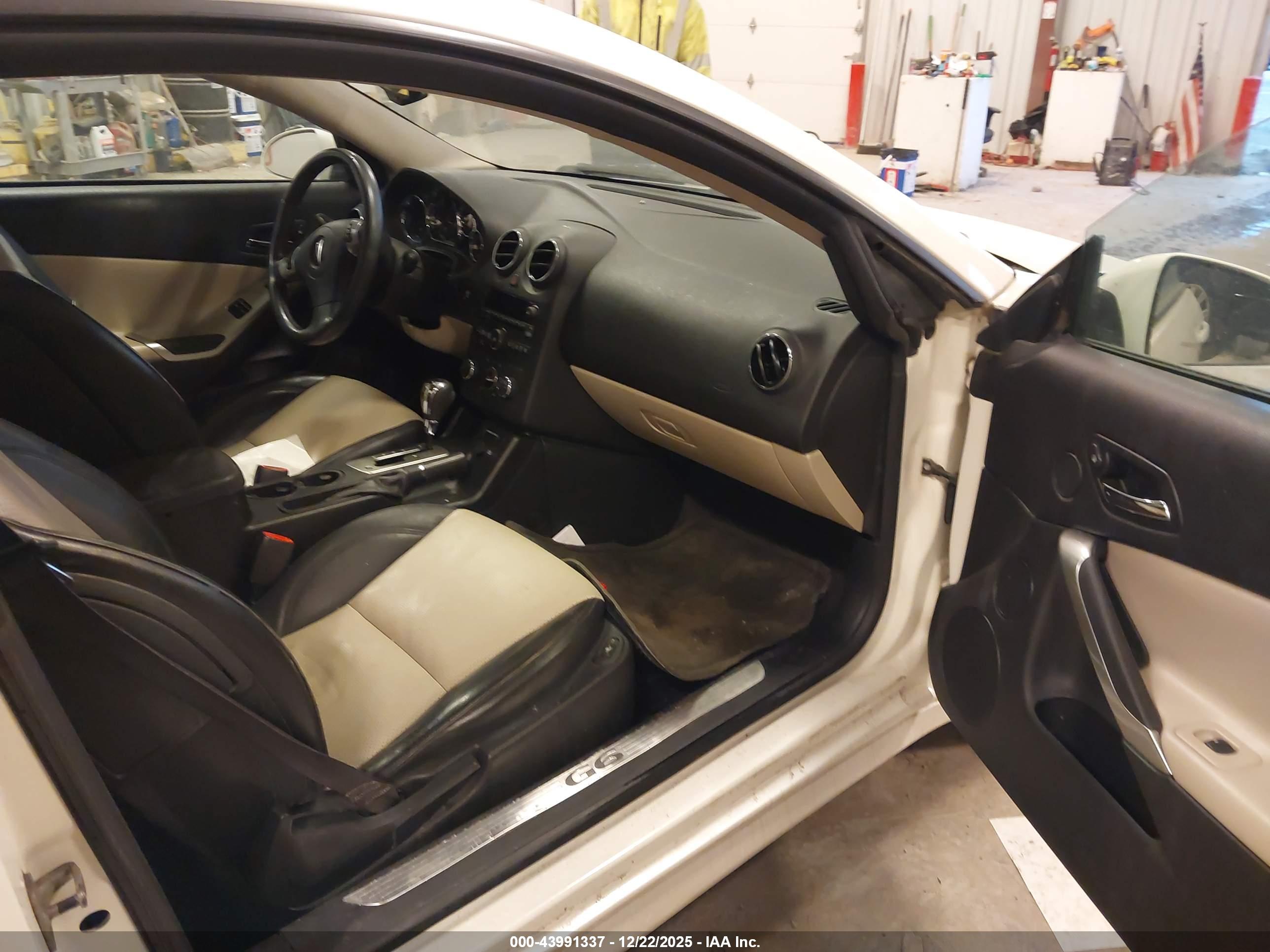 PONTIAC G6 image 5
