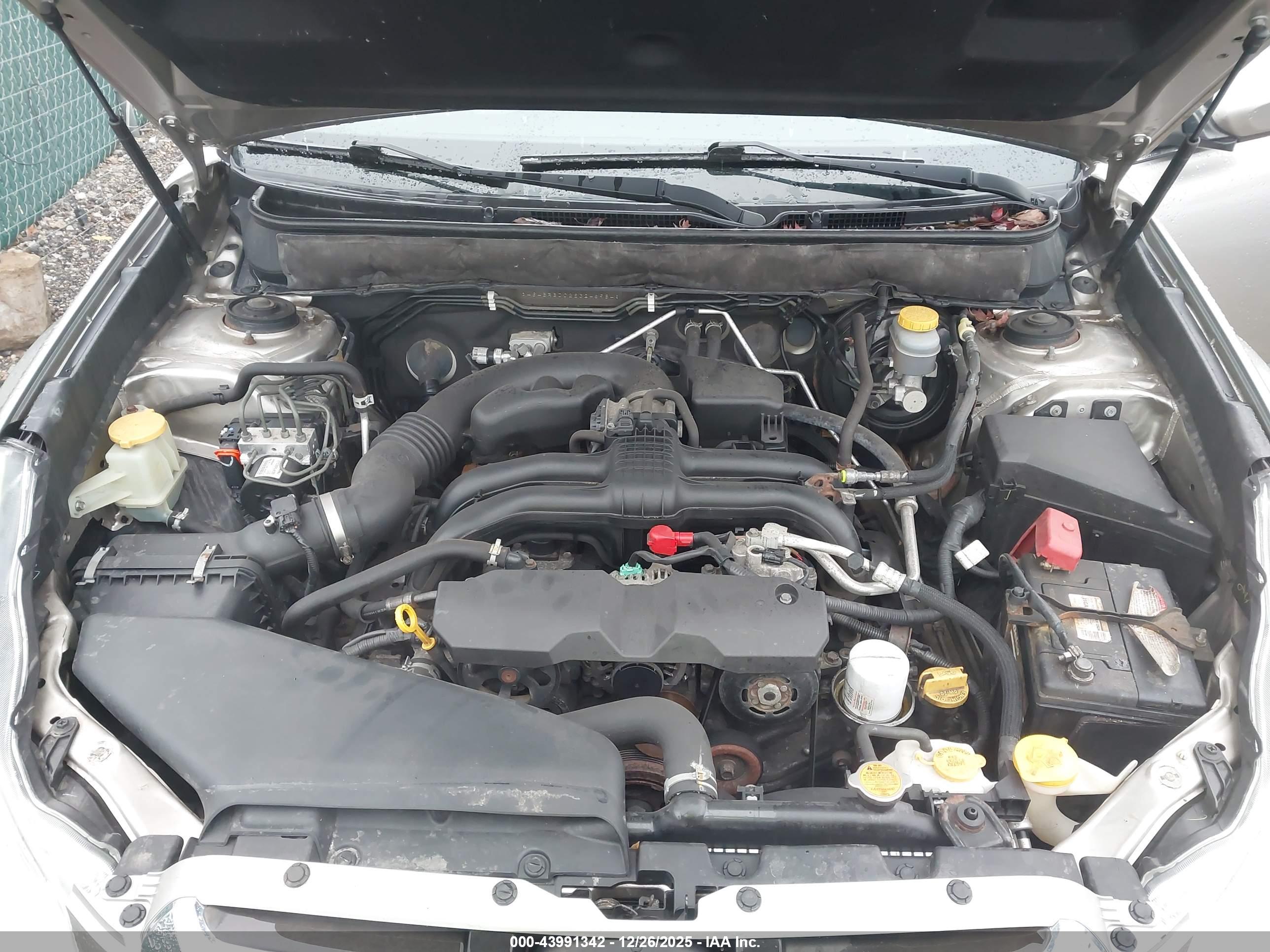 SUBARU OUTBACK image 10