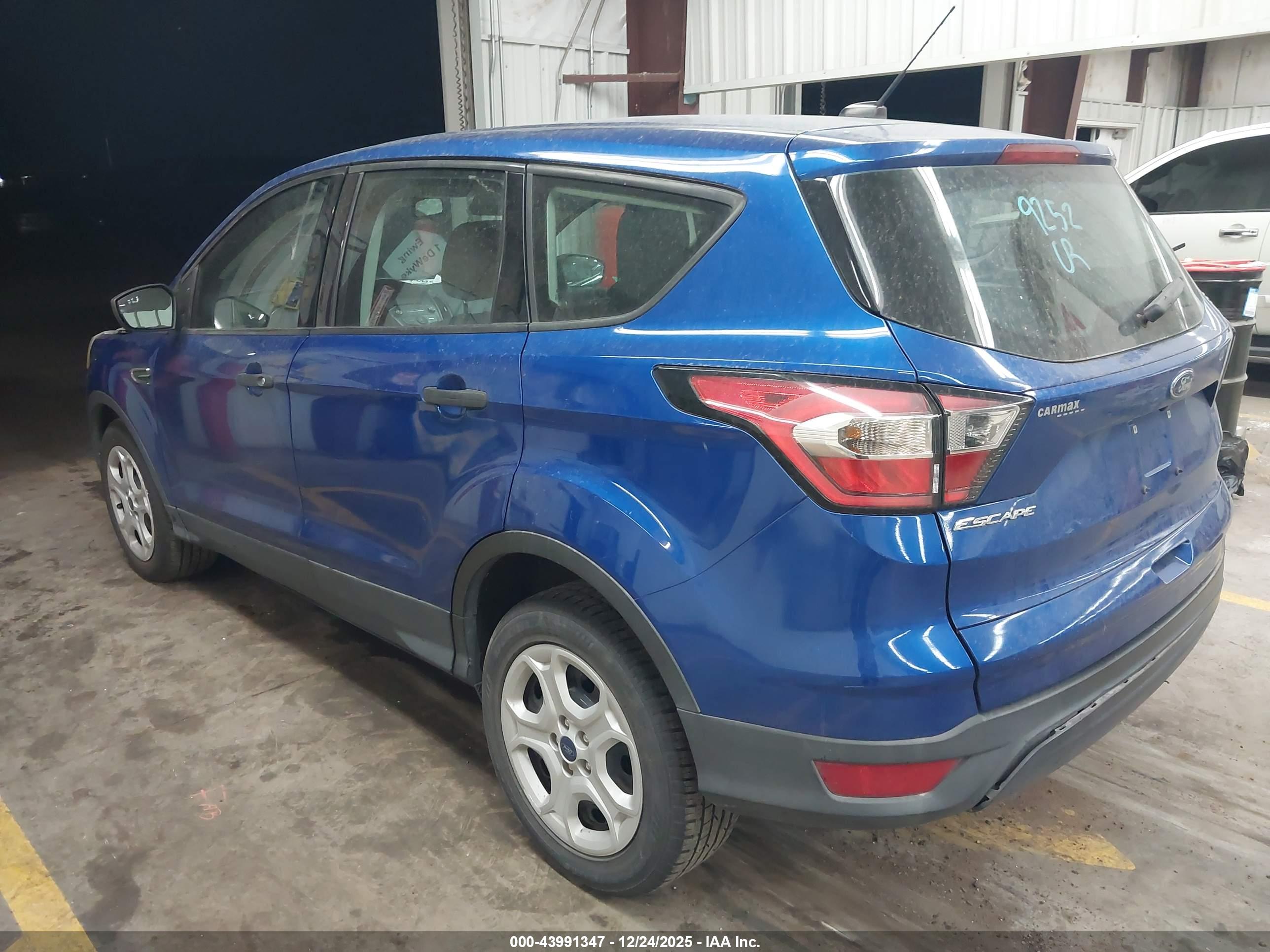 FORD ESCAPE image 3