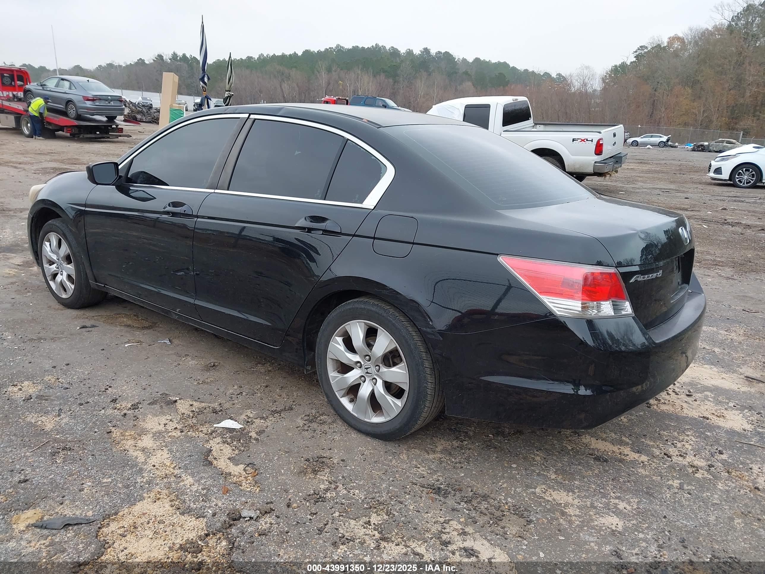HONDA ACCORD image 3
