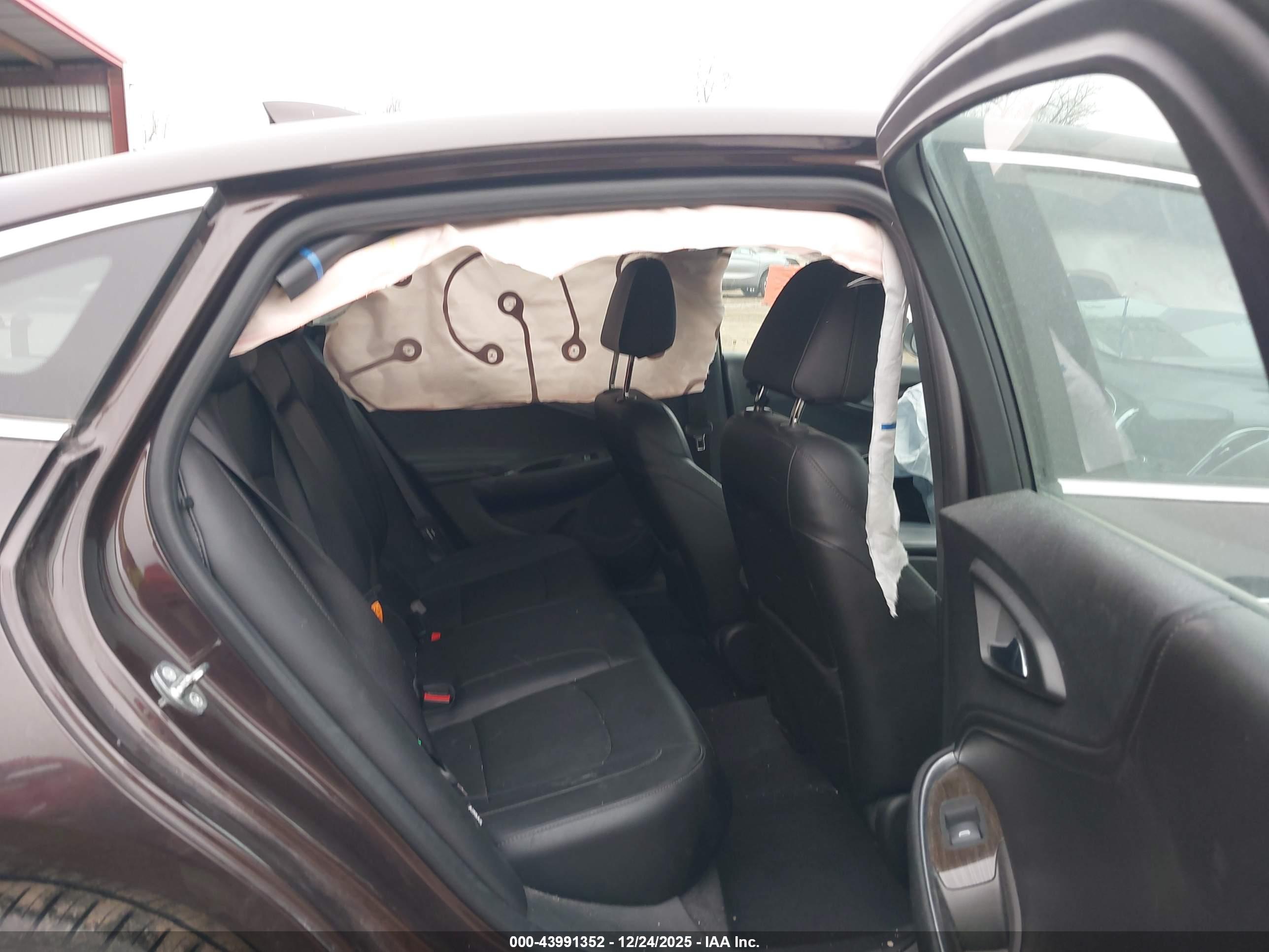 CHEVROLET MALIBU image 8