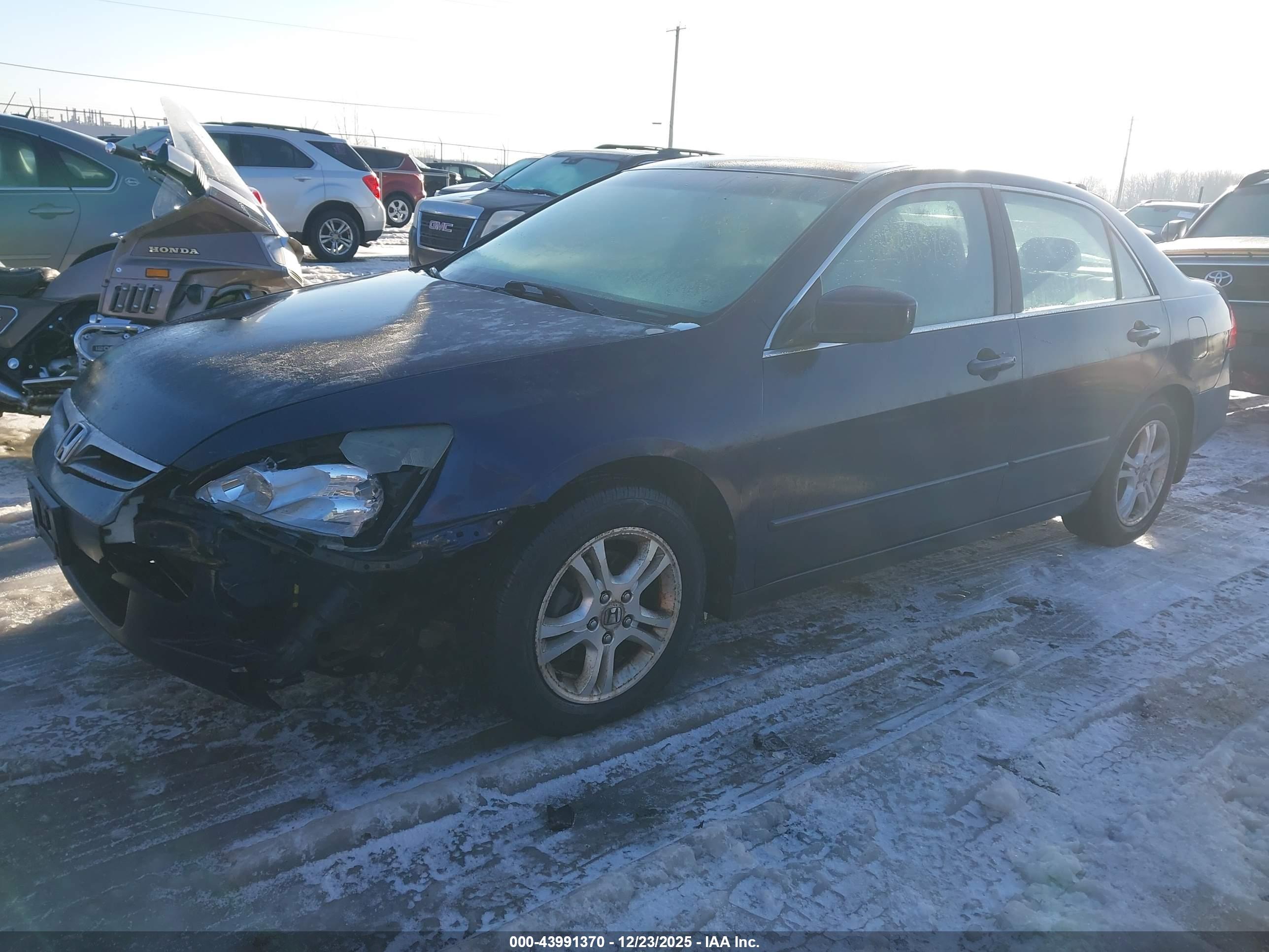 HONDA ACCORD image 2