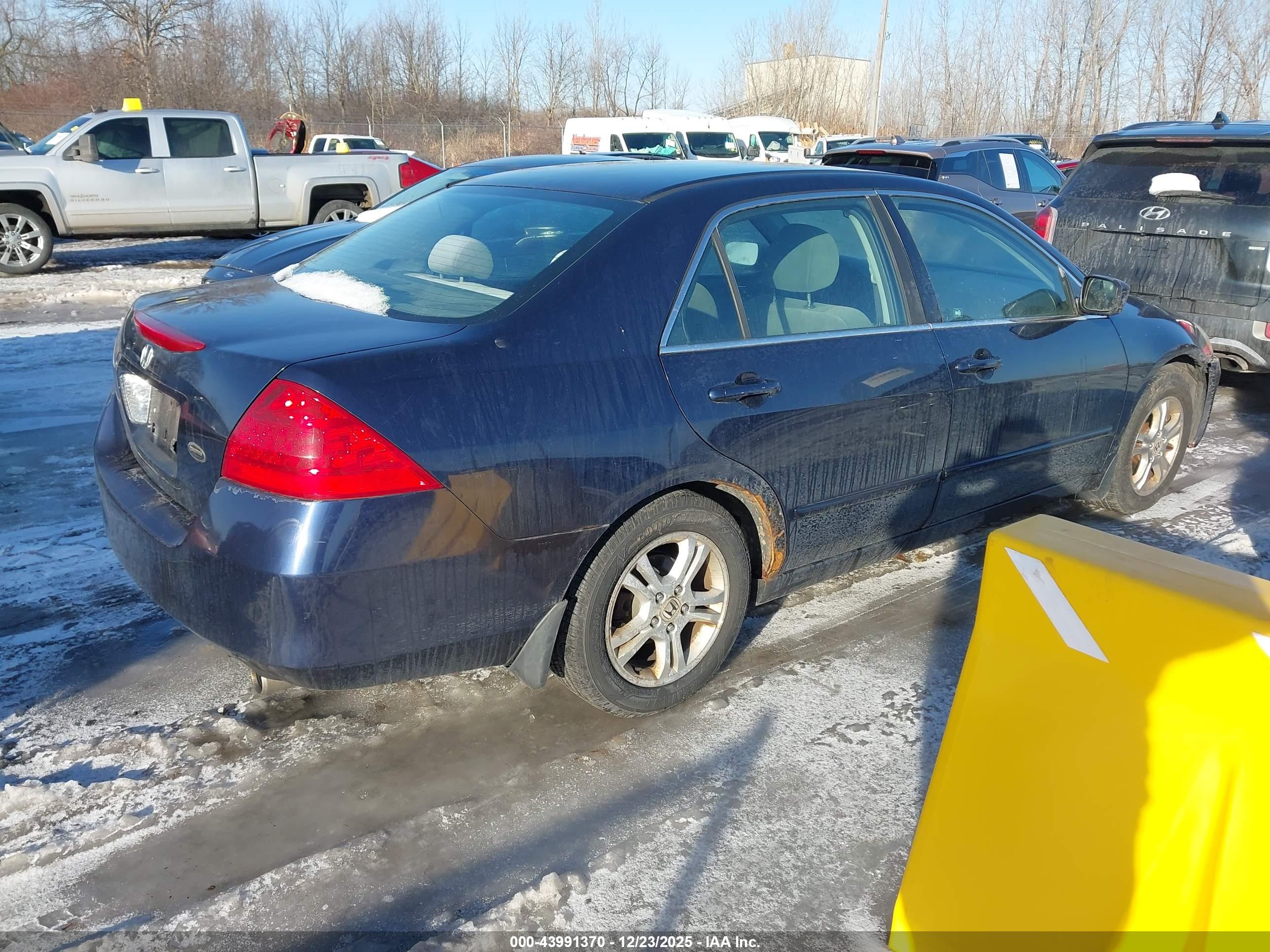 HONDA ACCORD image 4