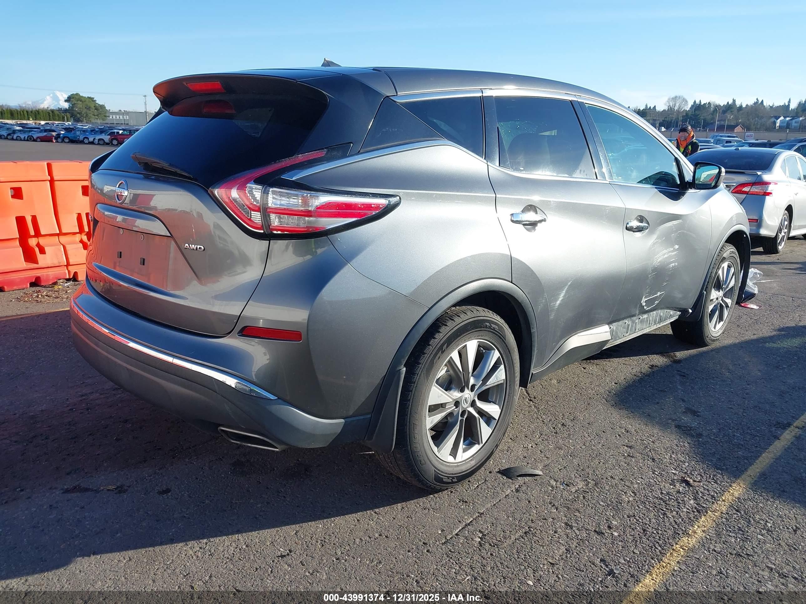 NISSAN MURANO image 4