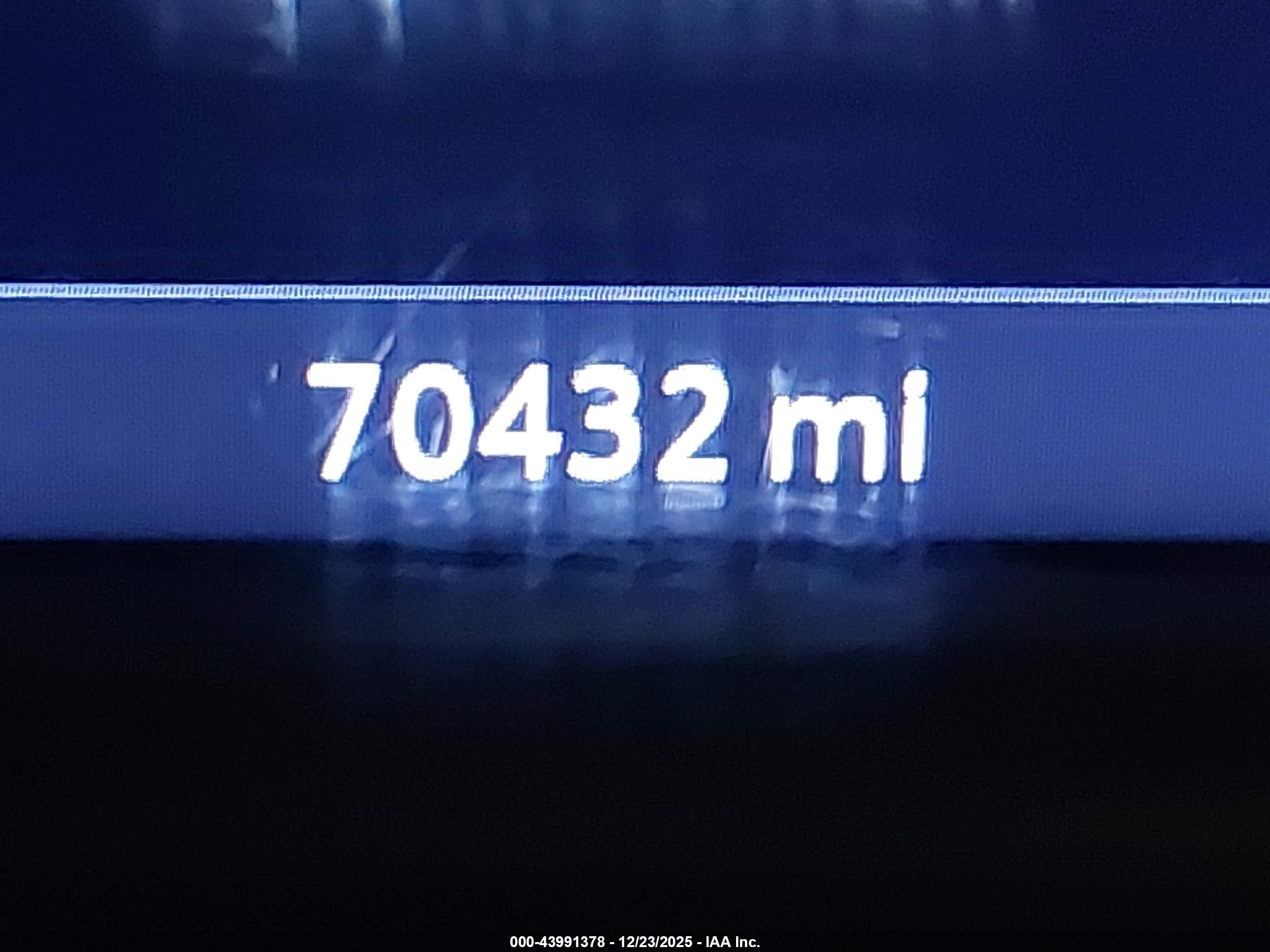 CHEVROLET SILVERADO image 7