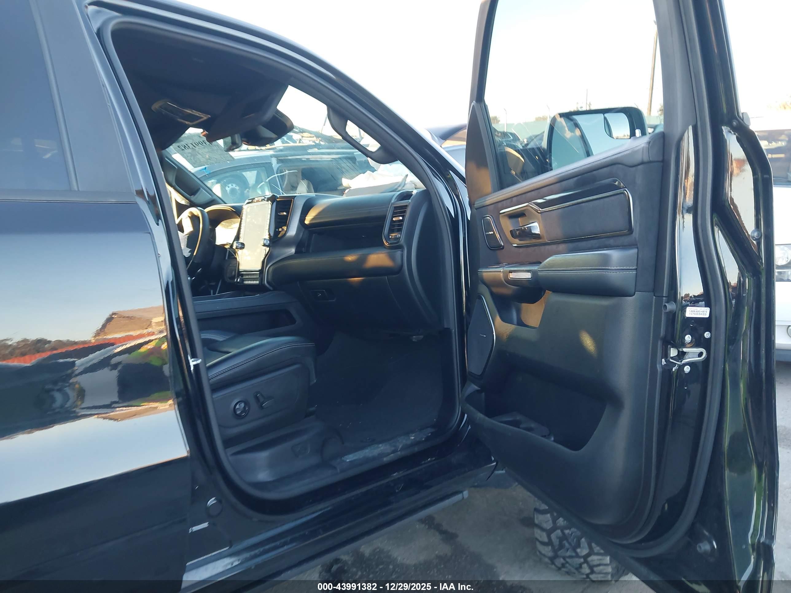 RAM 1500 image 5