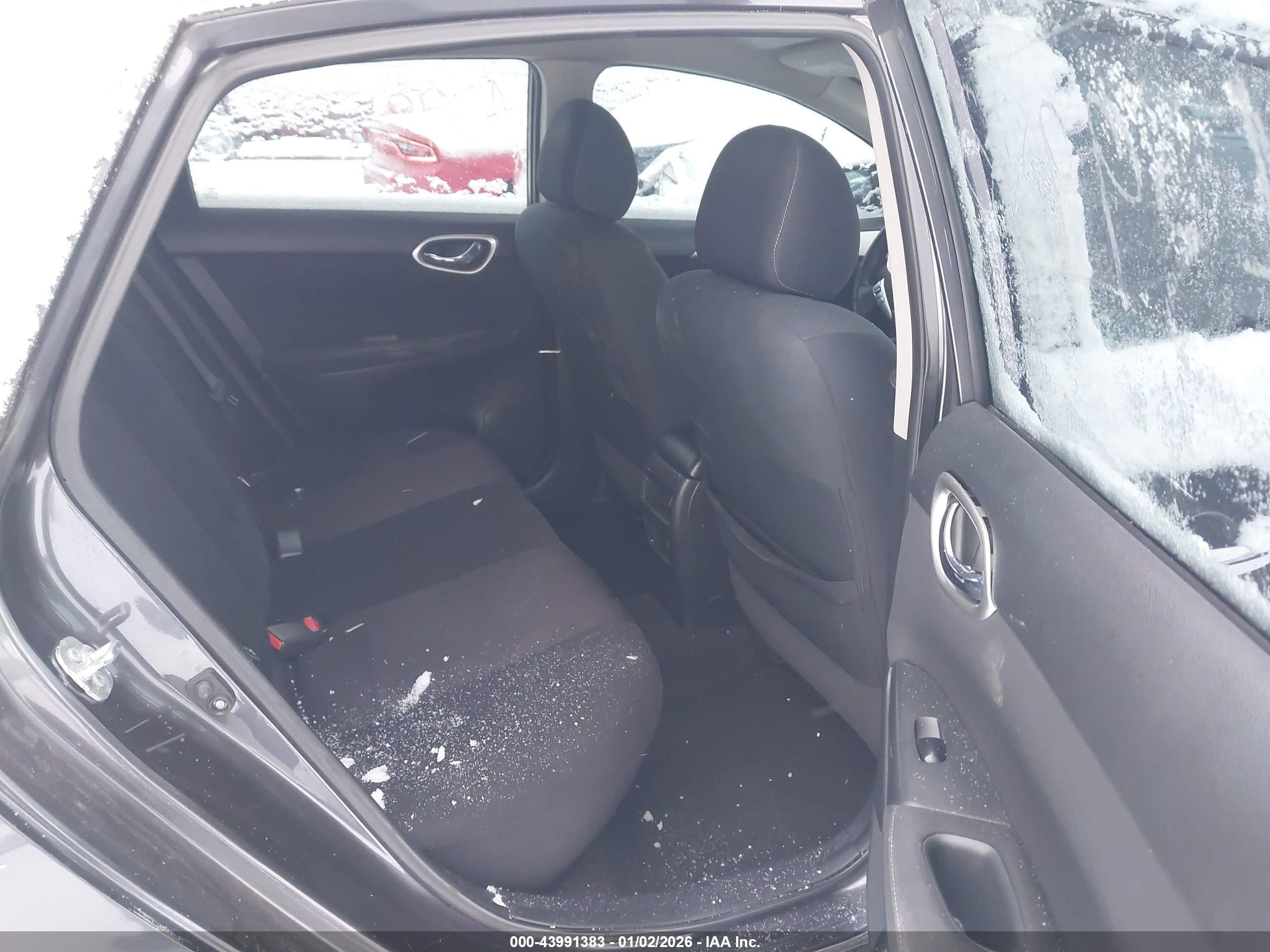 NISSAN SENTRA image 8