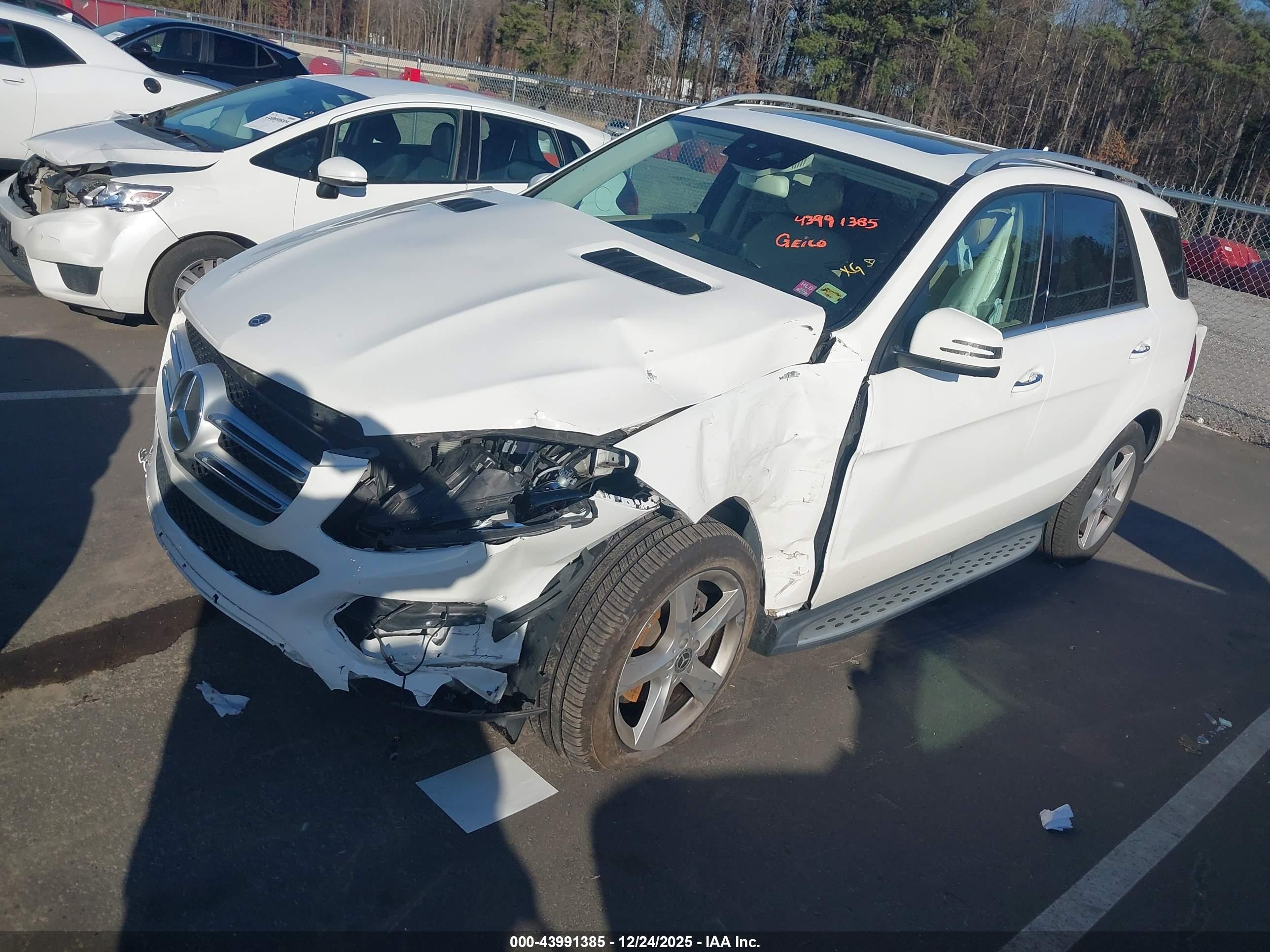 MERCEDES-BENZ GLE image 2
