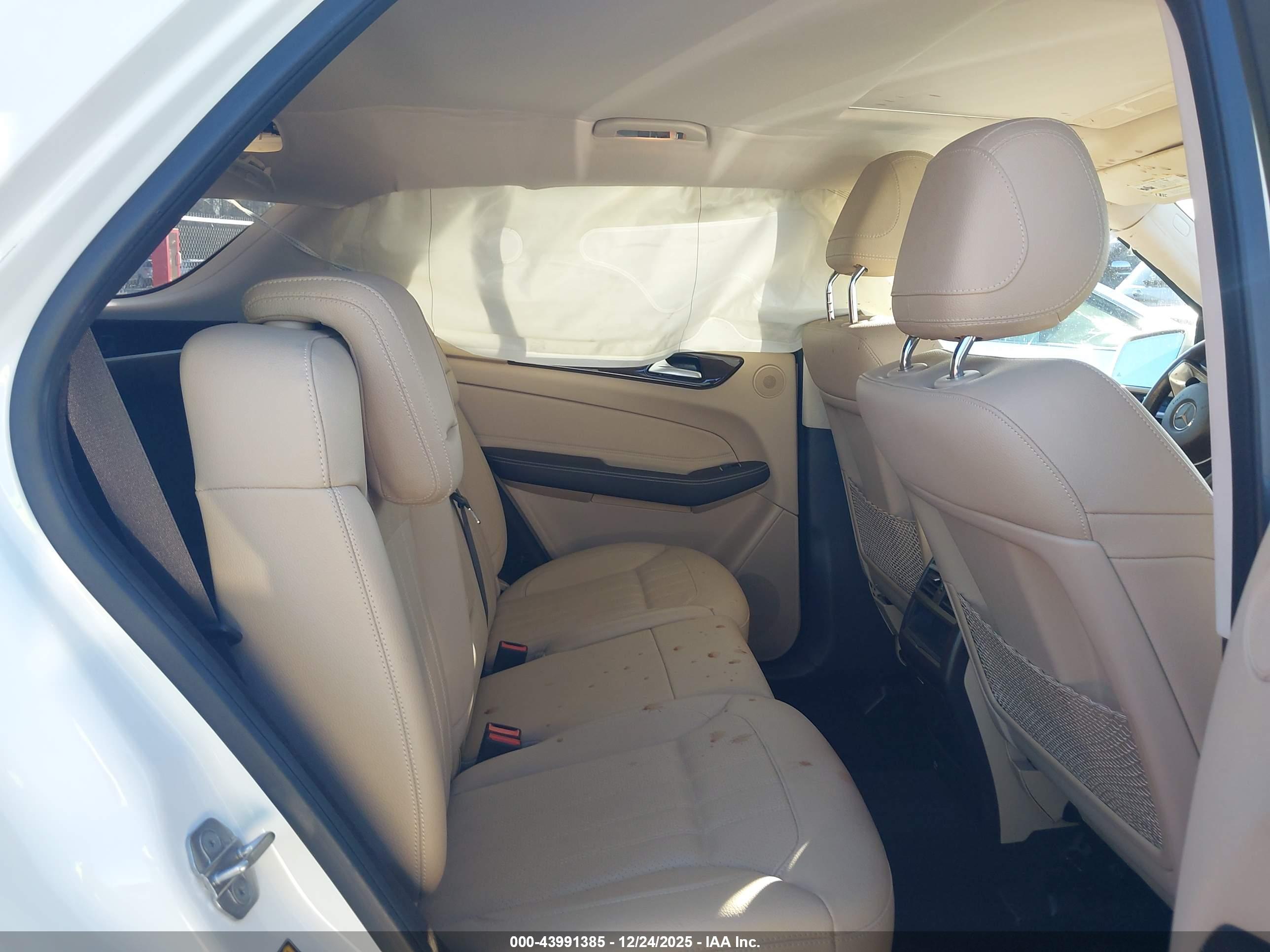 MERCEDES-BENZ GLE image 8