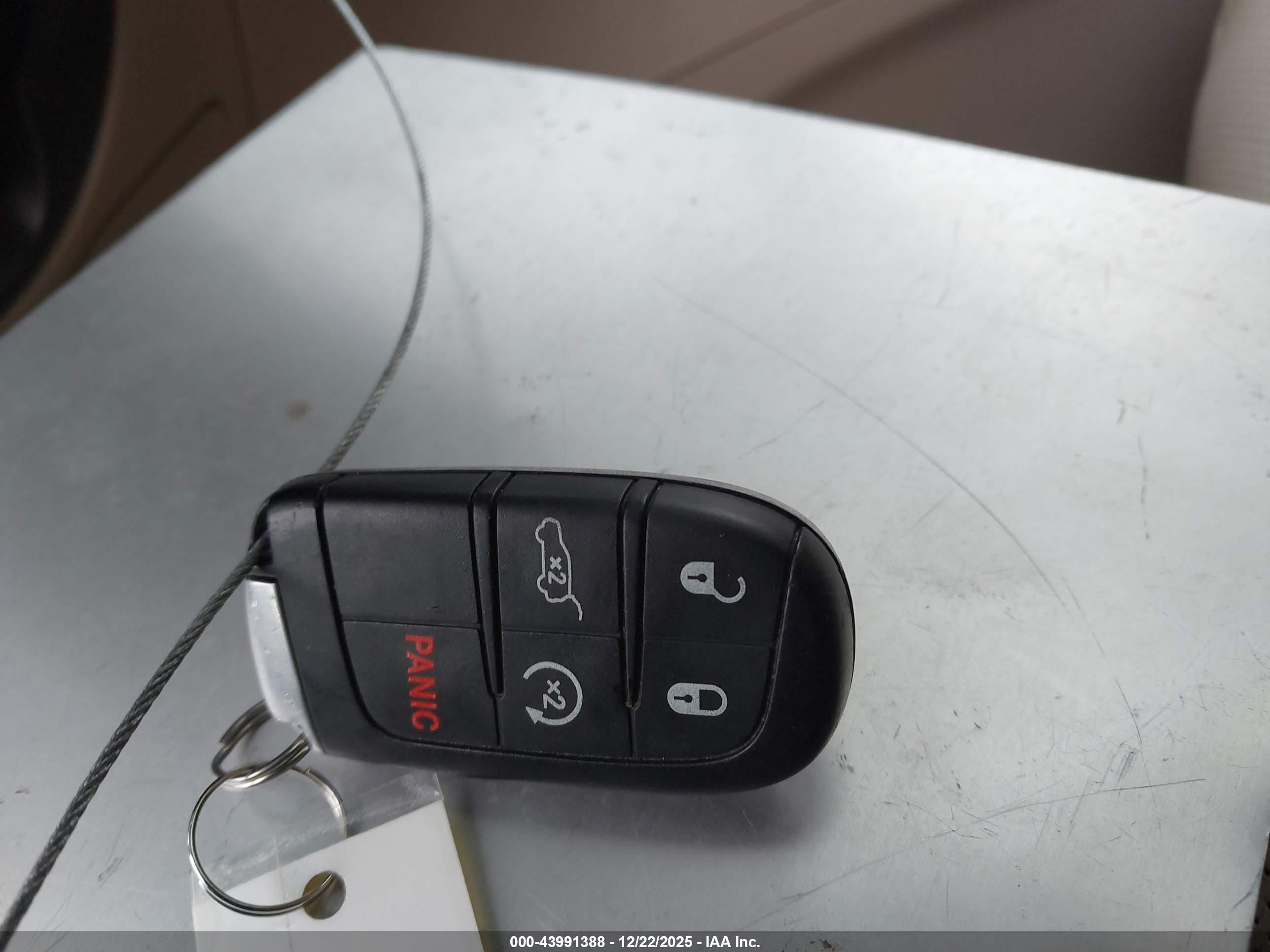 JEEP GRAND image 11