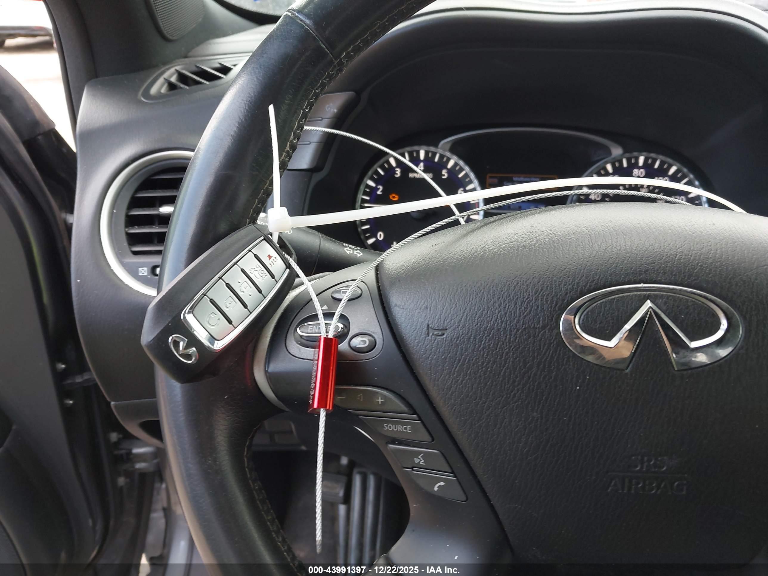 INFINITI QX60 image 11