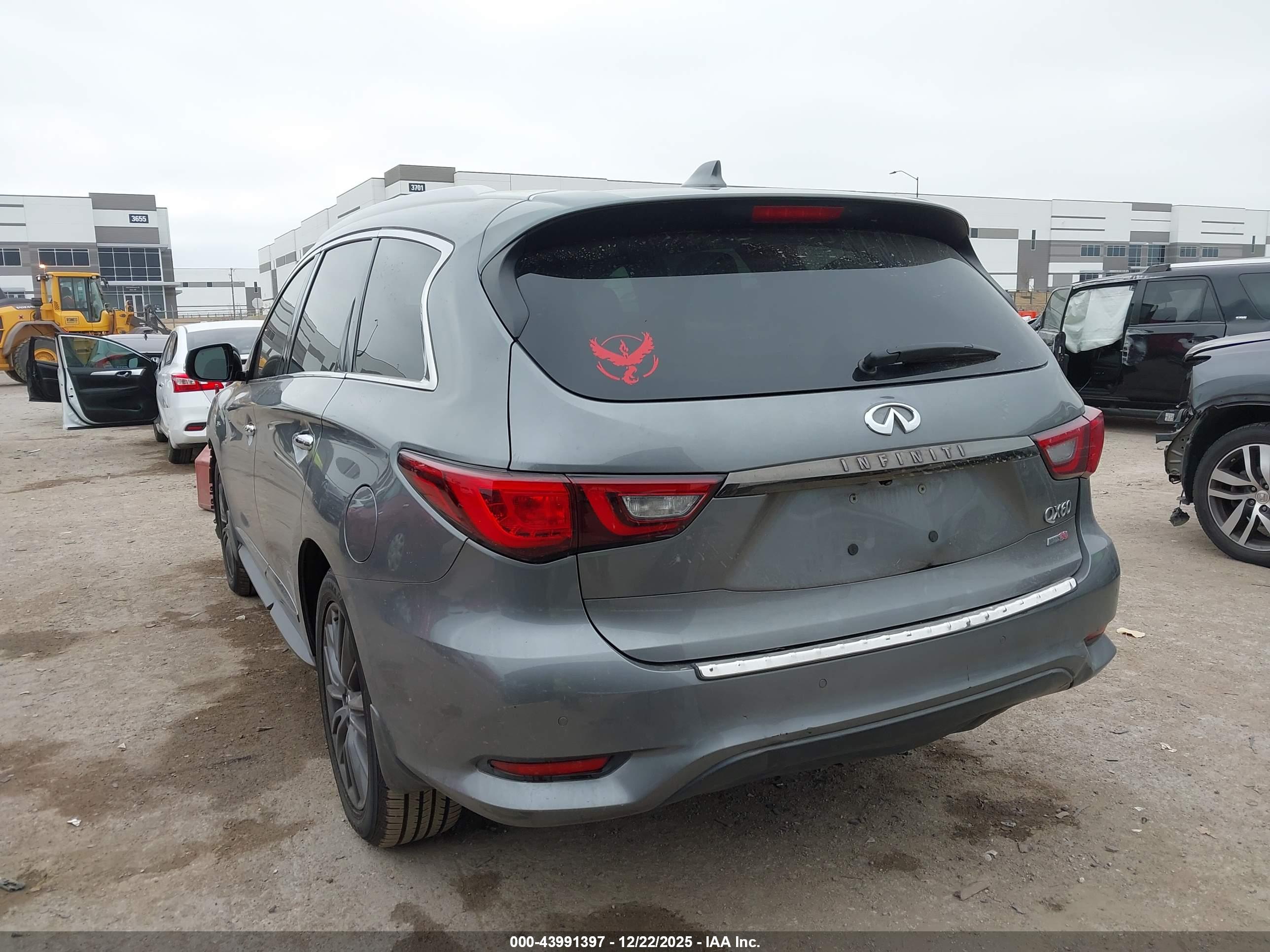 INFINITI QX60 image 3