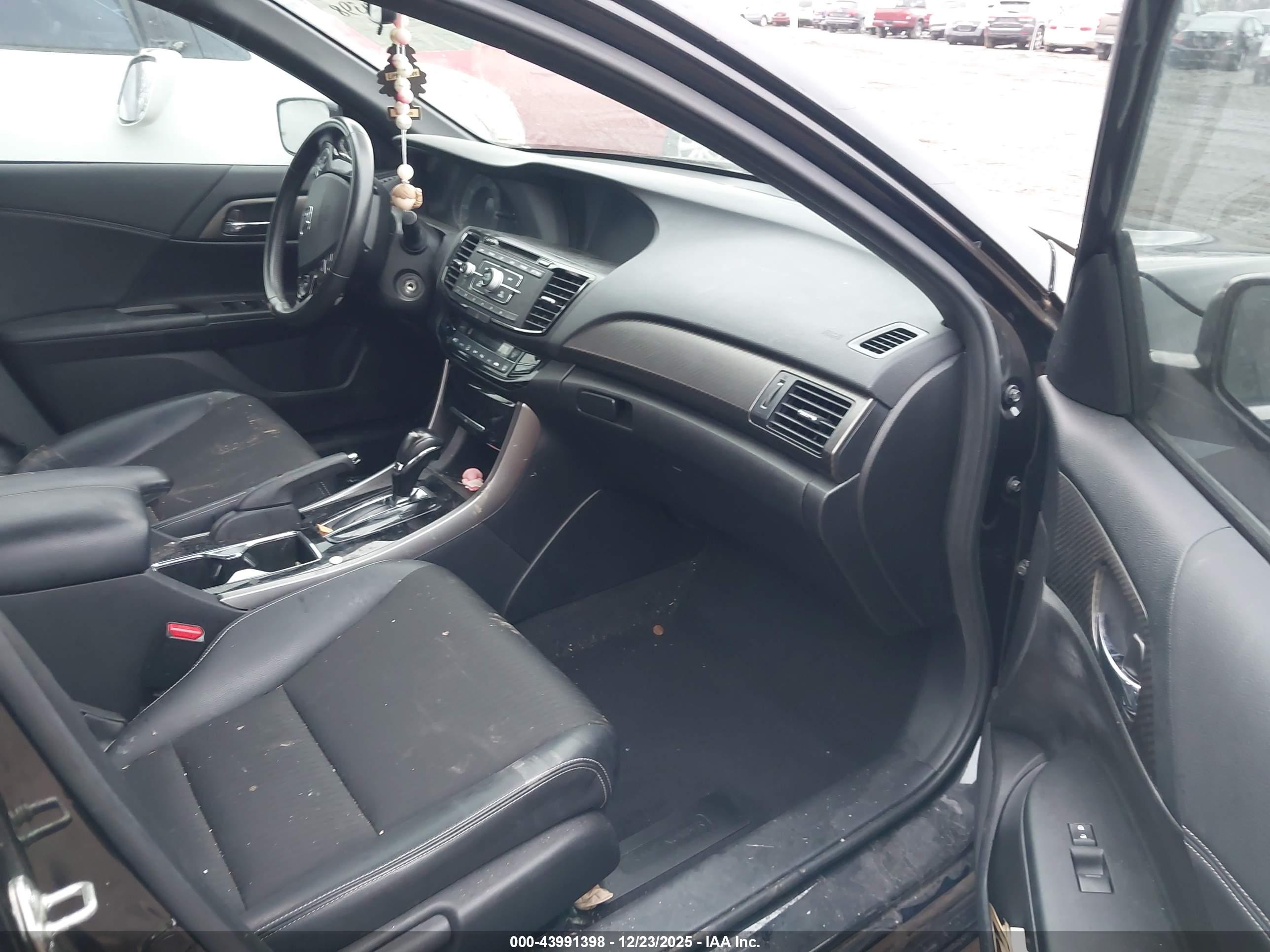 HONDA ACCORD image 5
