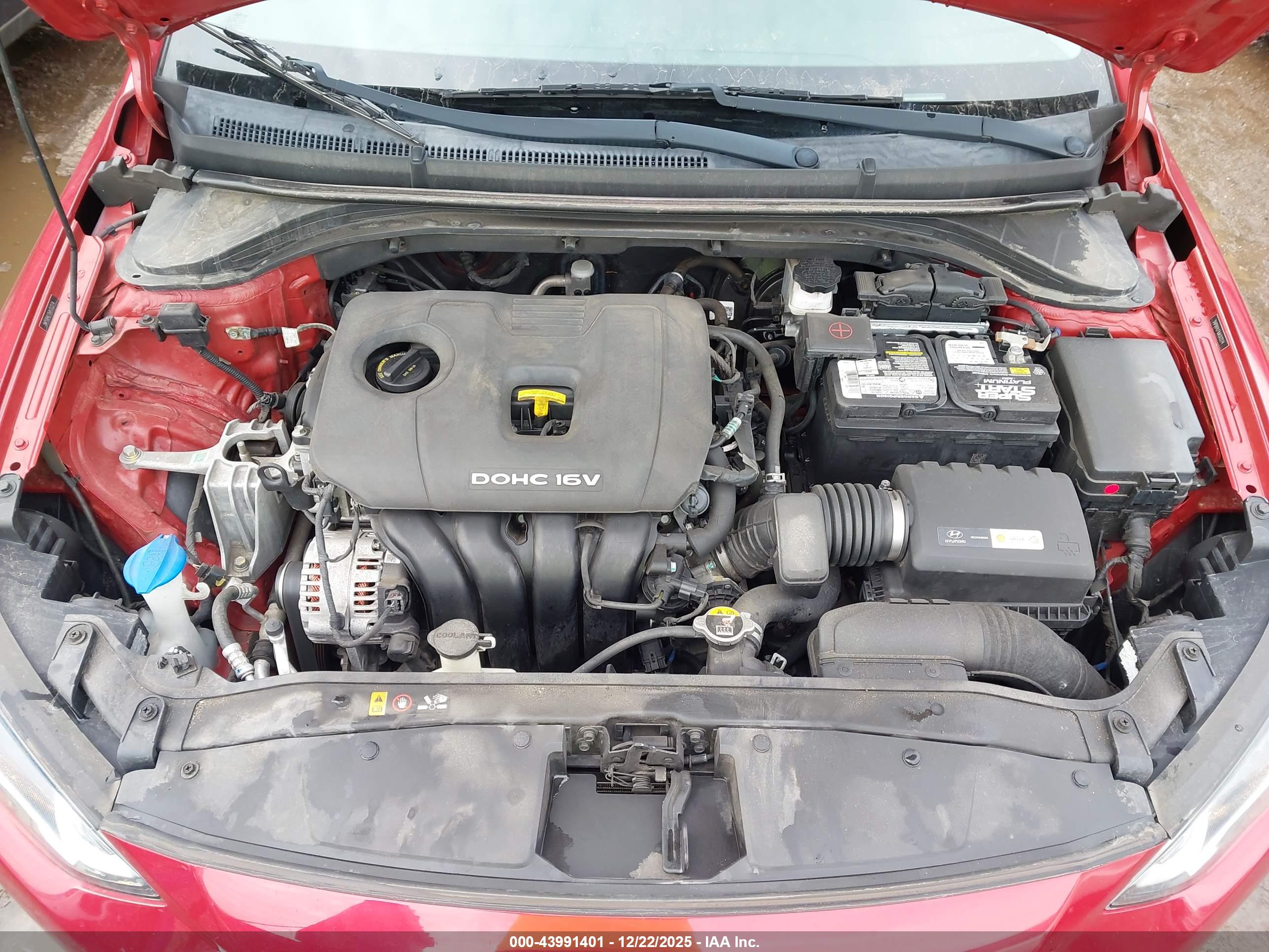 HYUNDAI ELANTRA image 10