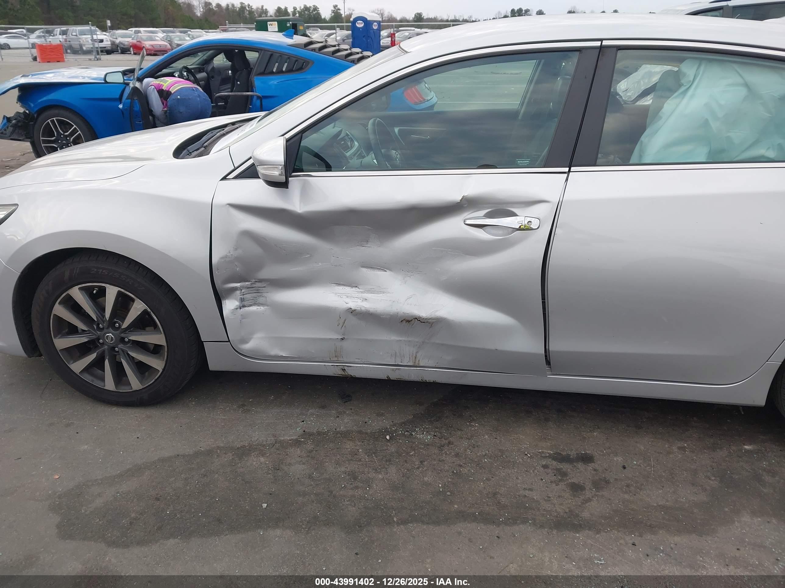 NISSAN ALTIMA image 6