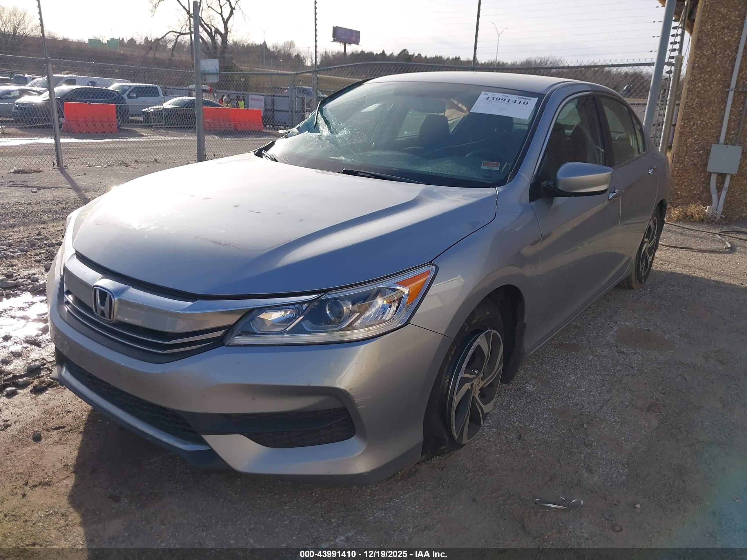 HONDA ACCORD image 2