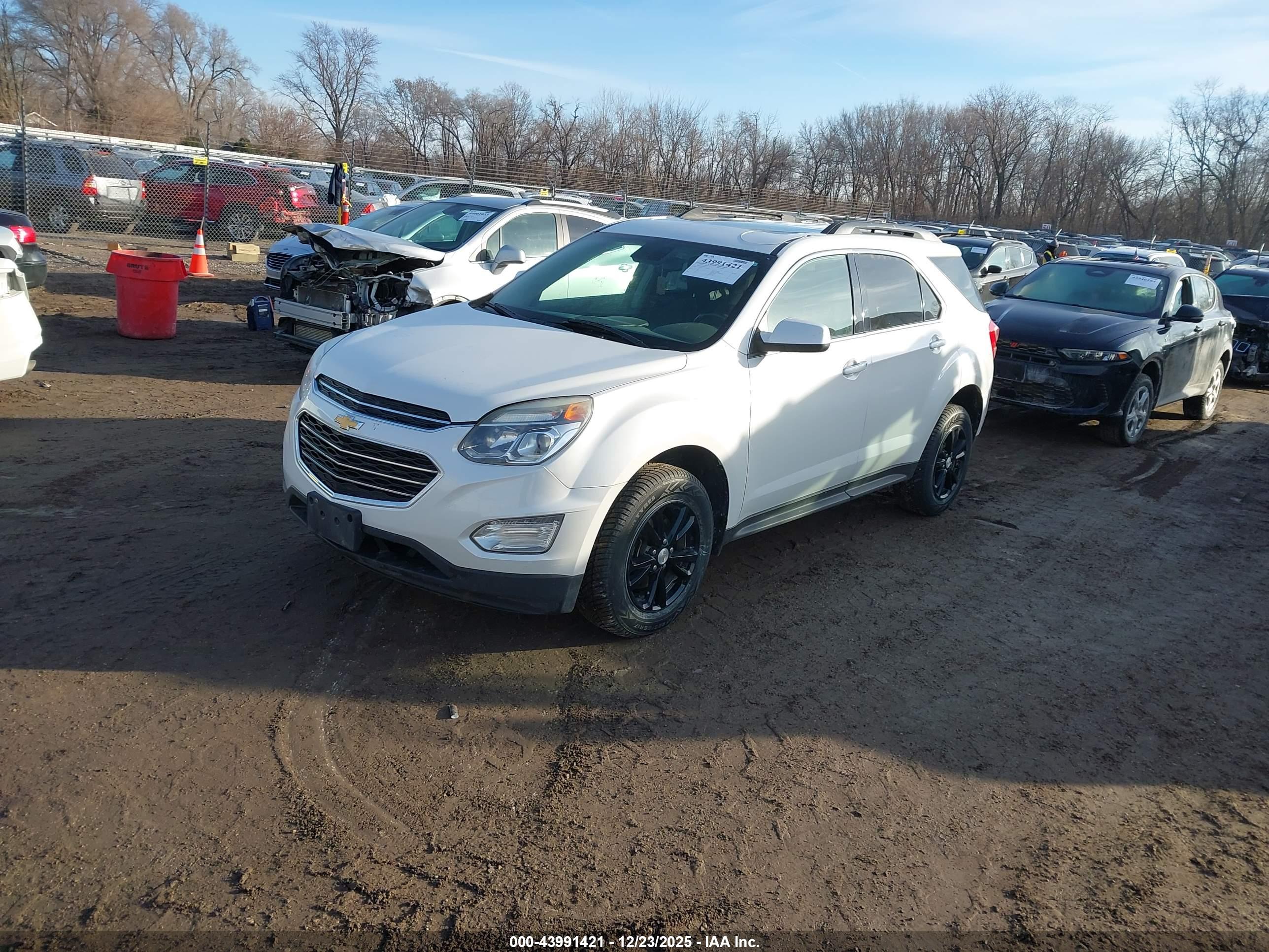 CHEVROLET EQUINOX image 2