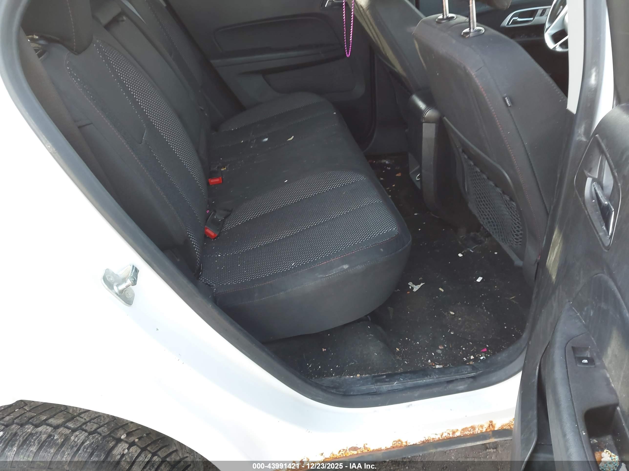 CHEVROLET EQUINOX image 8