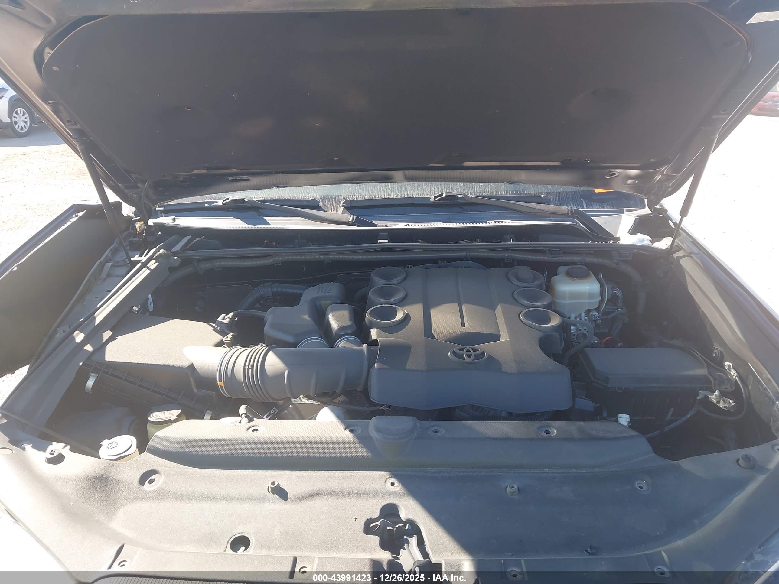TOYOTA 4RUNNER image 10