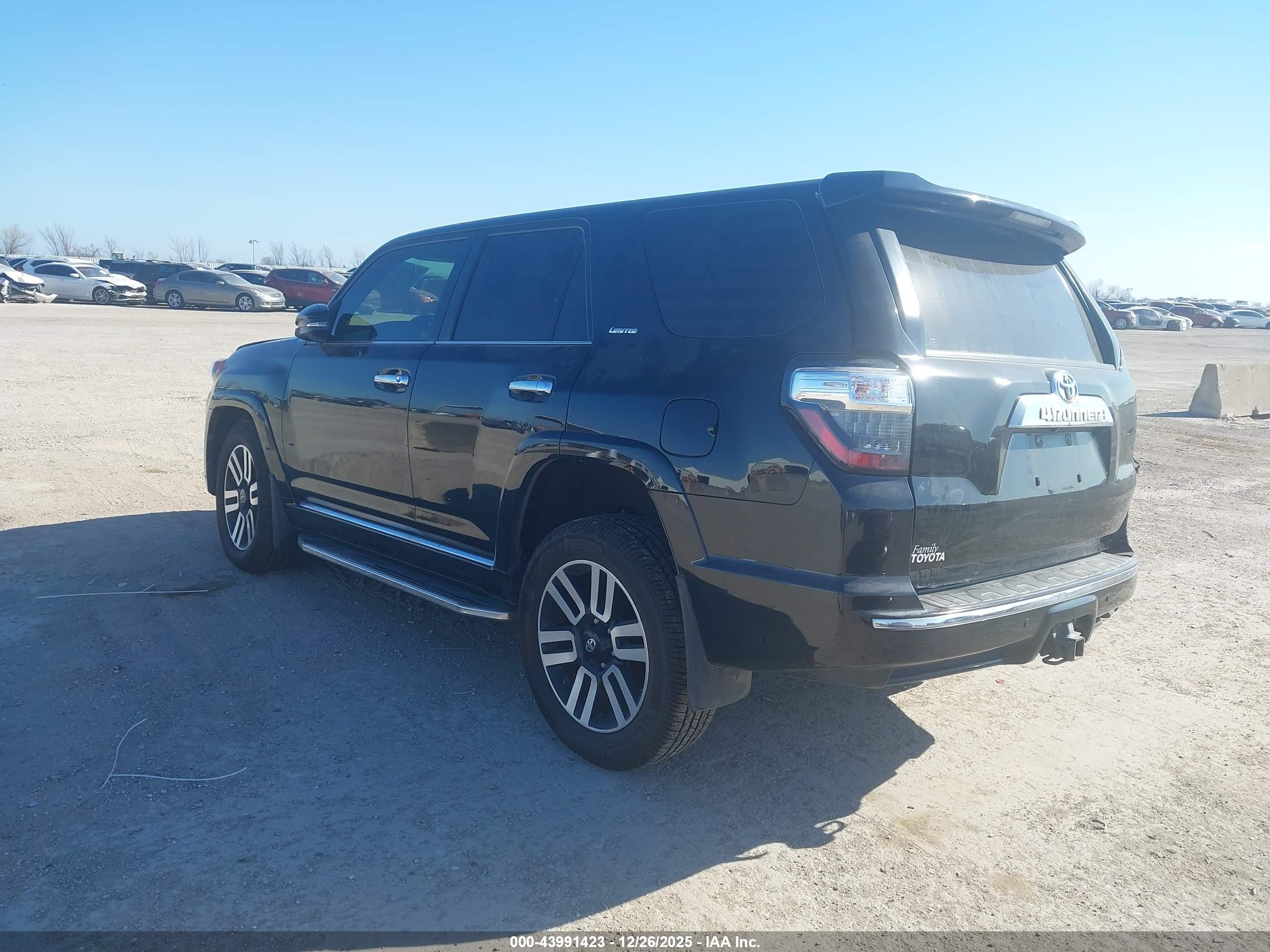 TOYOTA 4RUNNER image 3