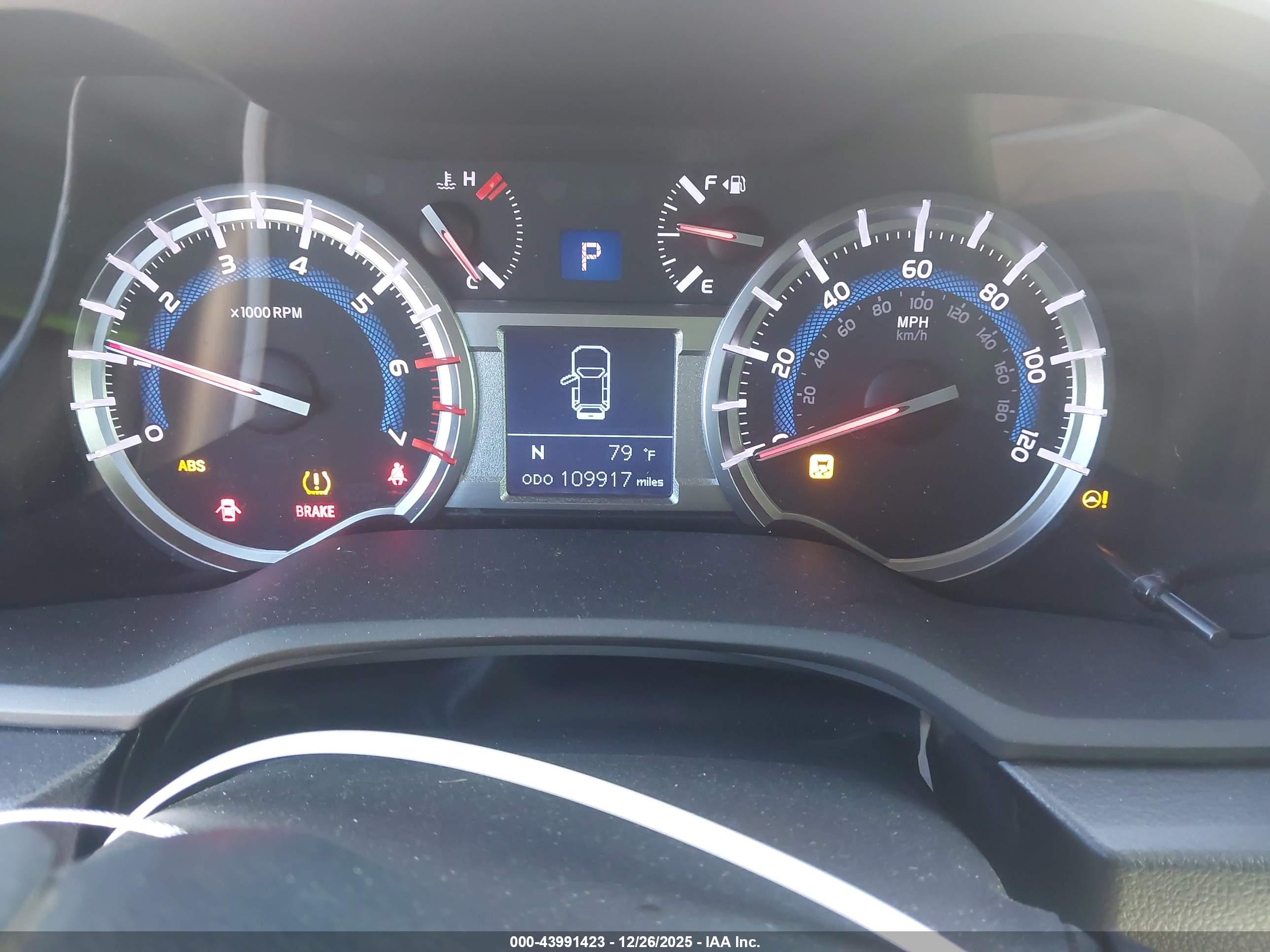 TOYOTA 4RUNNER image 7