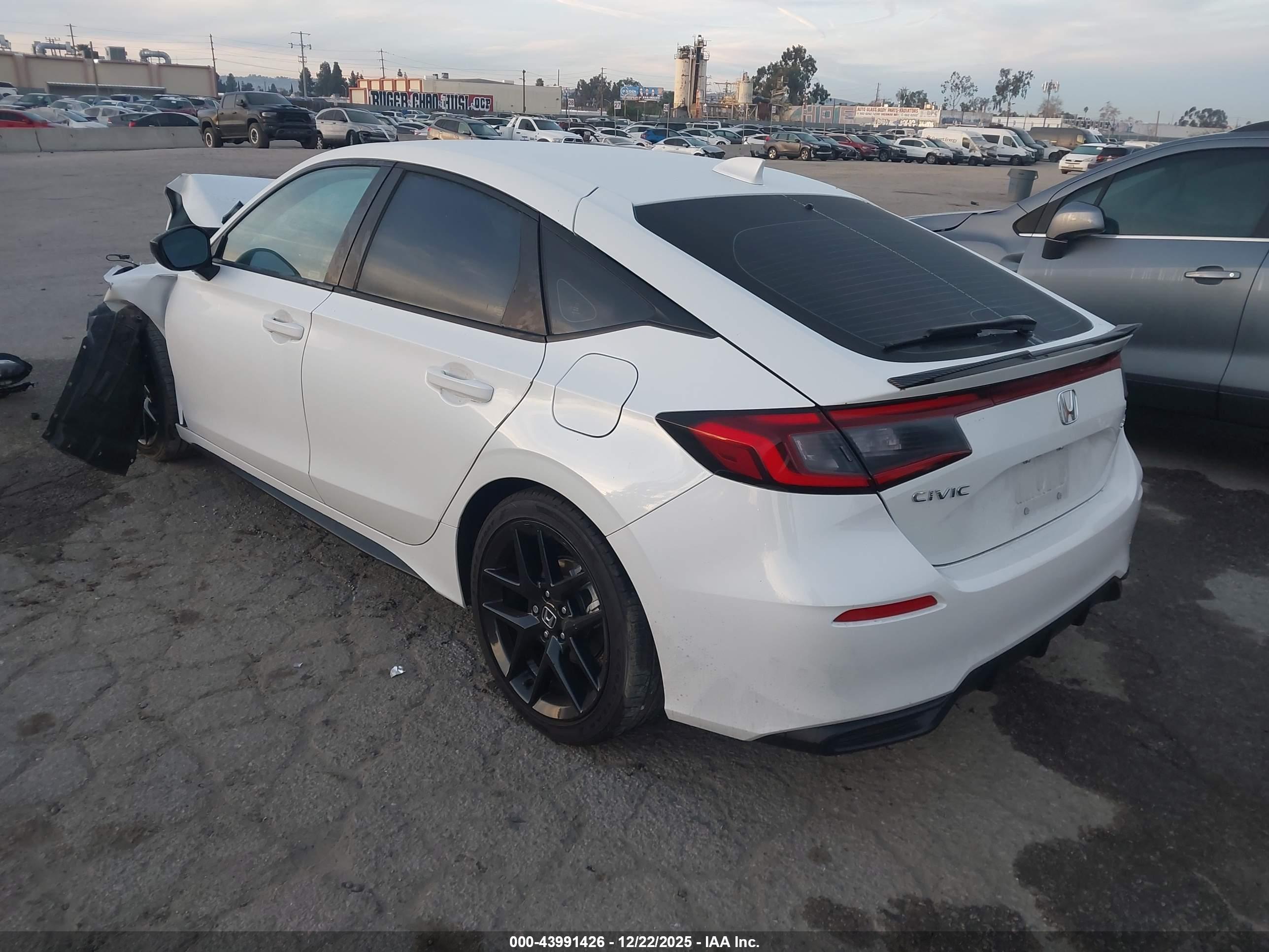 HONDA CIVIC image 3