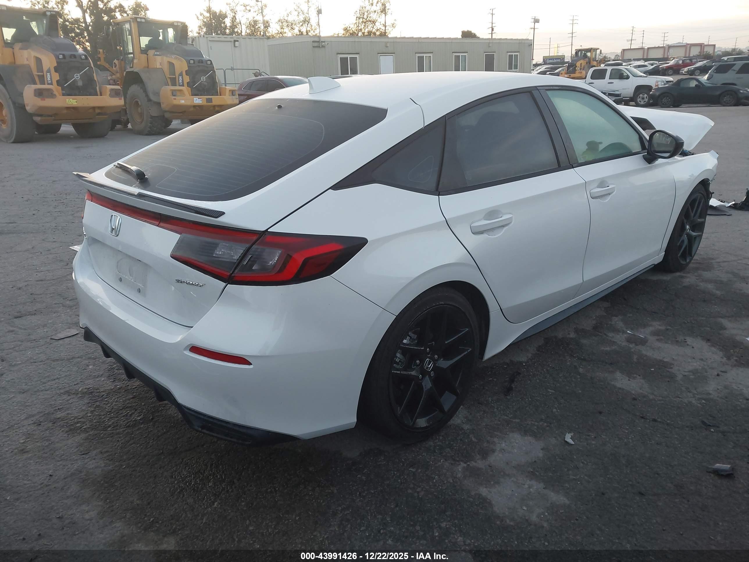 HONDA CIVIC image 4