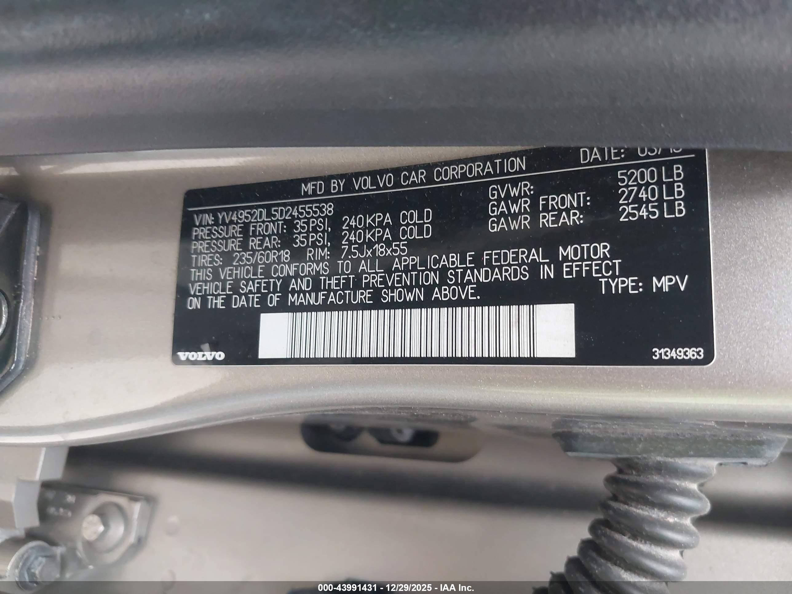 VOLVO XC60 image 9