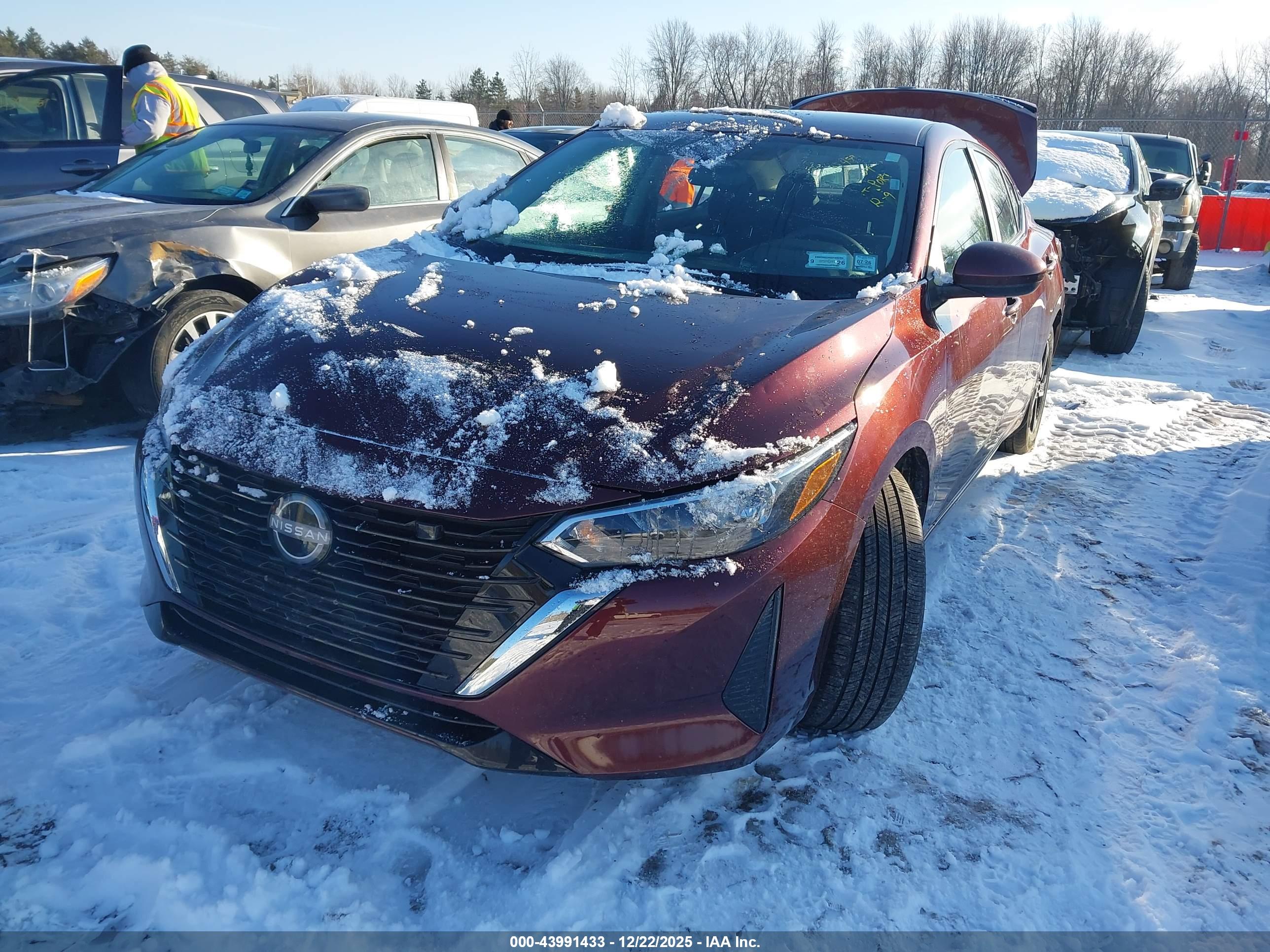 NISSAN SENTRA image 2