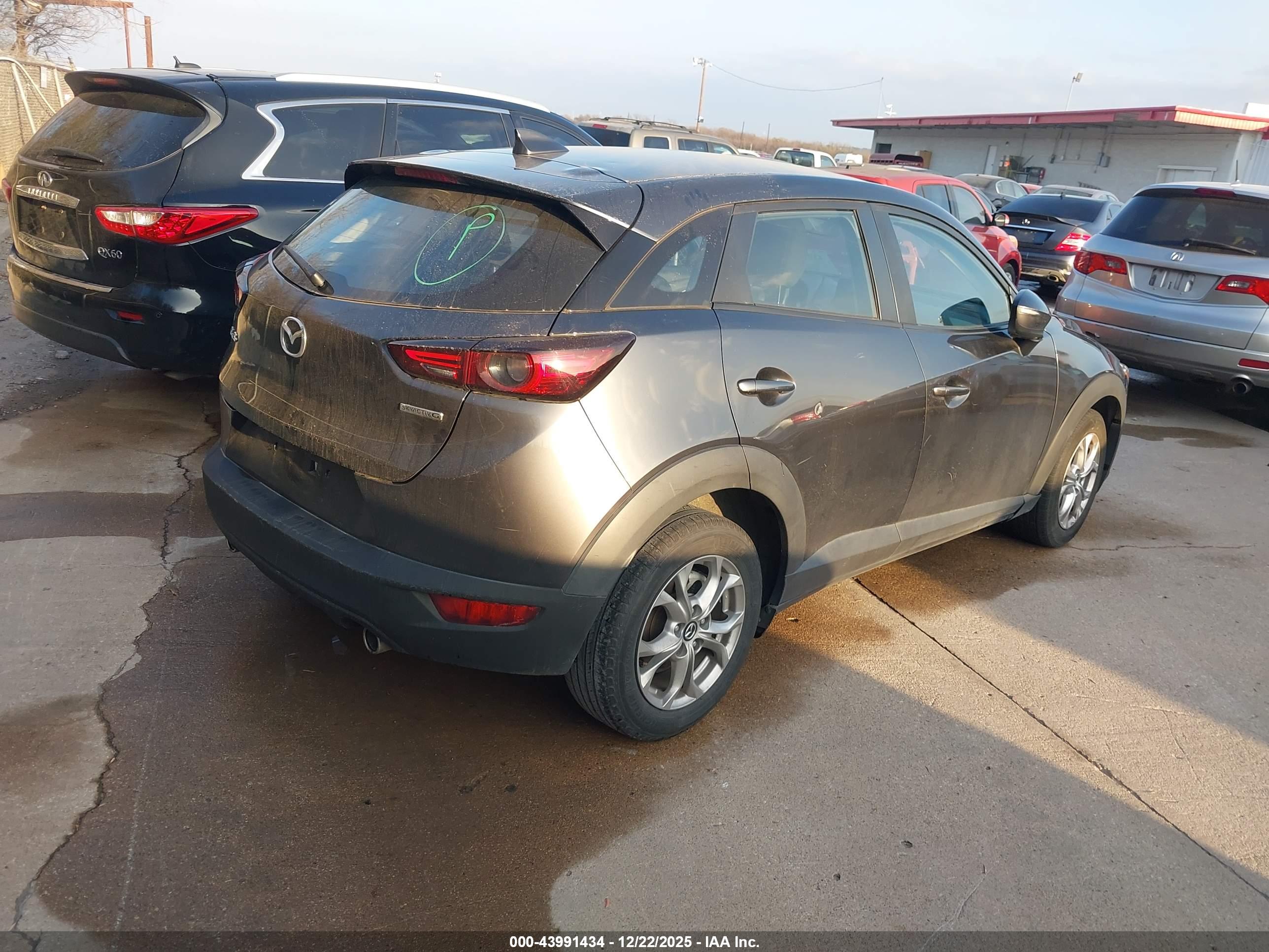 MAZDA CX-3 image 4