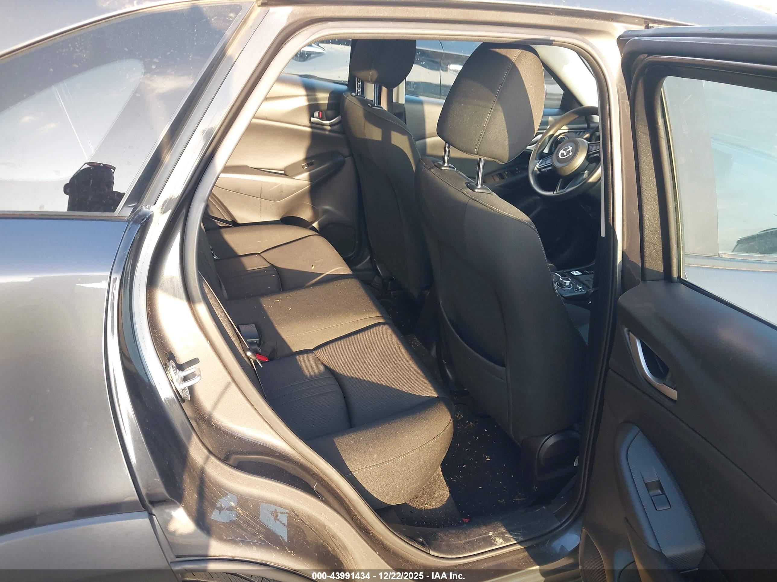 MAZDA CX-3 image 8