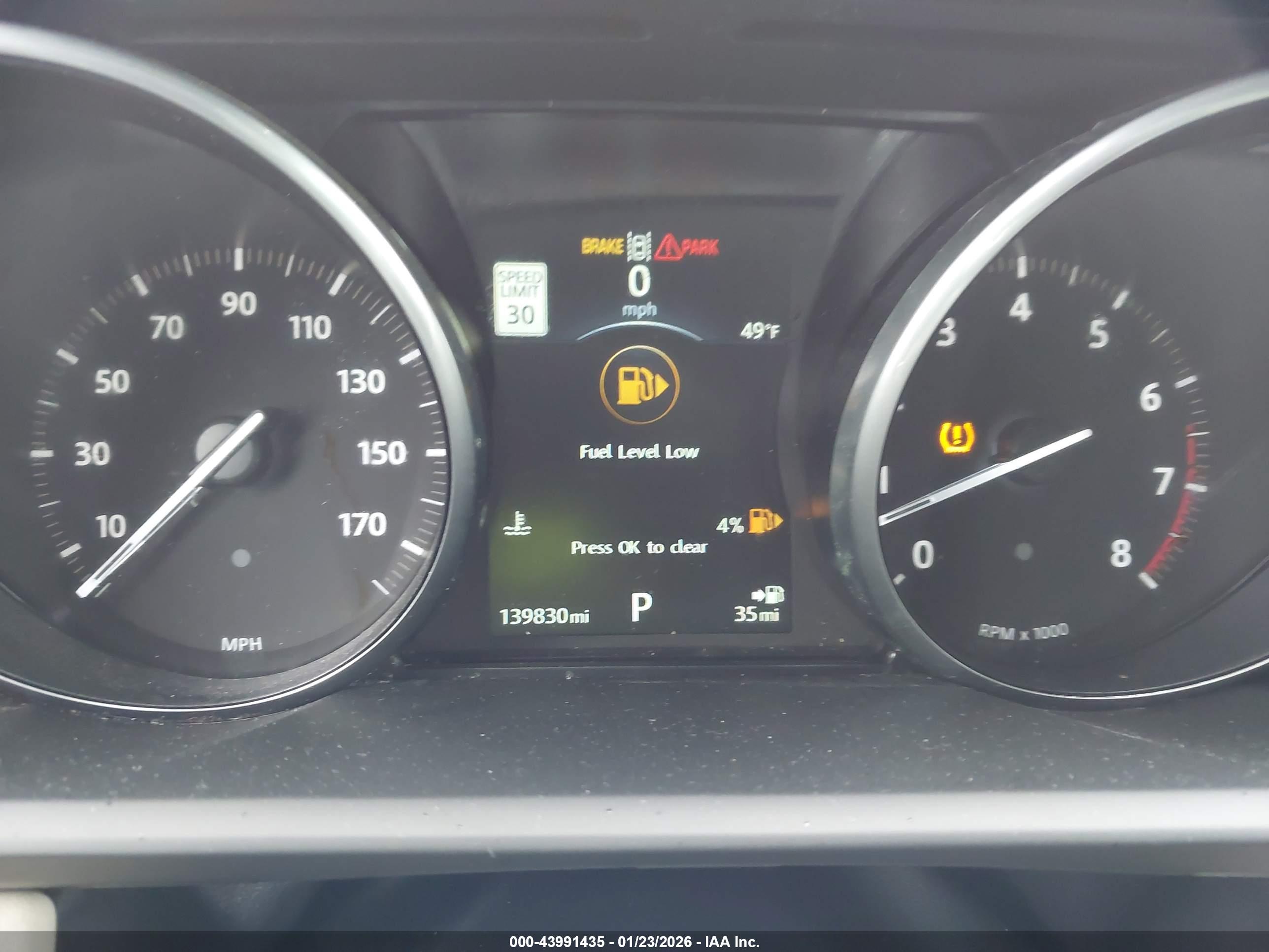 LAND ROVER image 7
