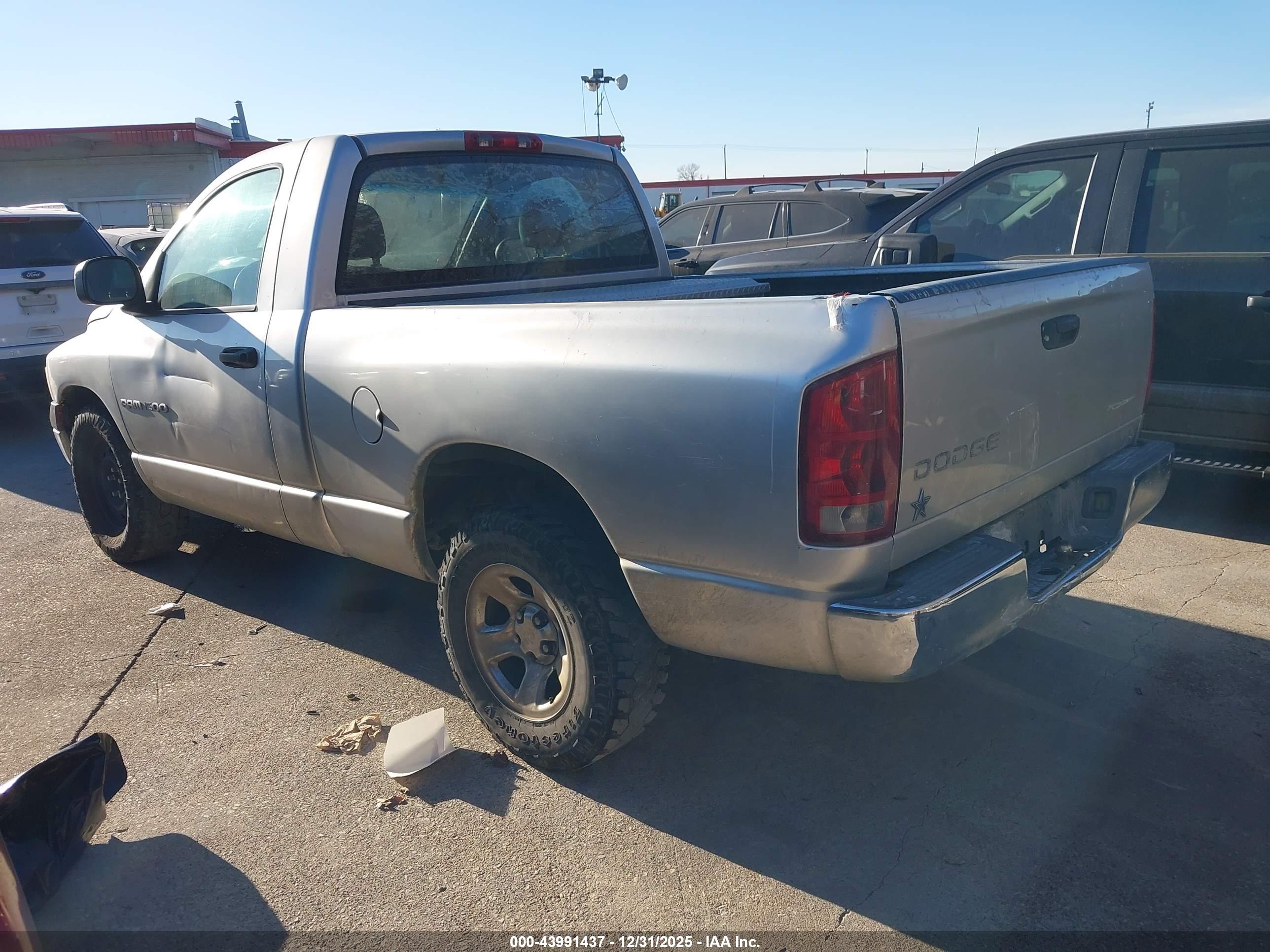 DODGE RAM image 3